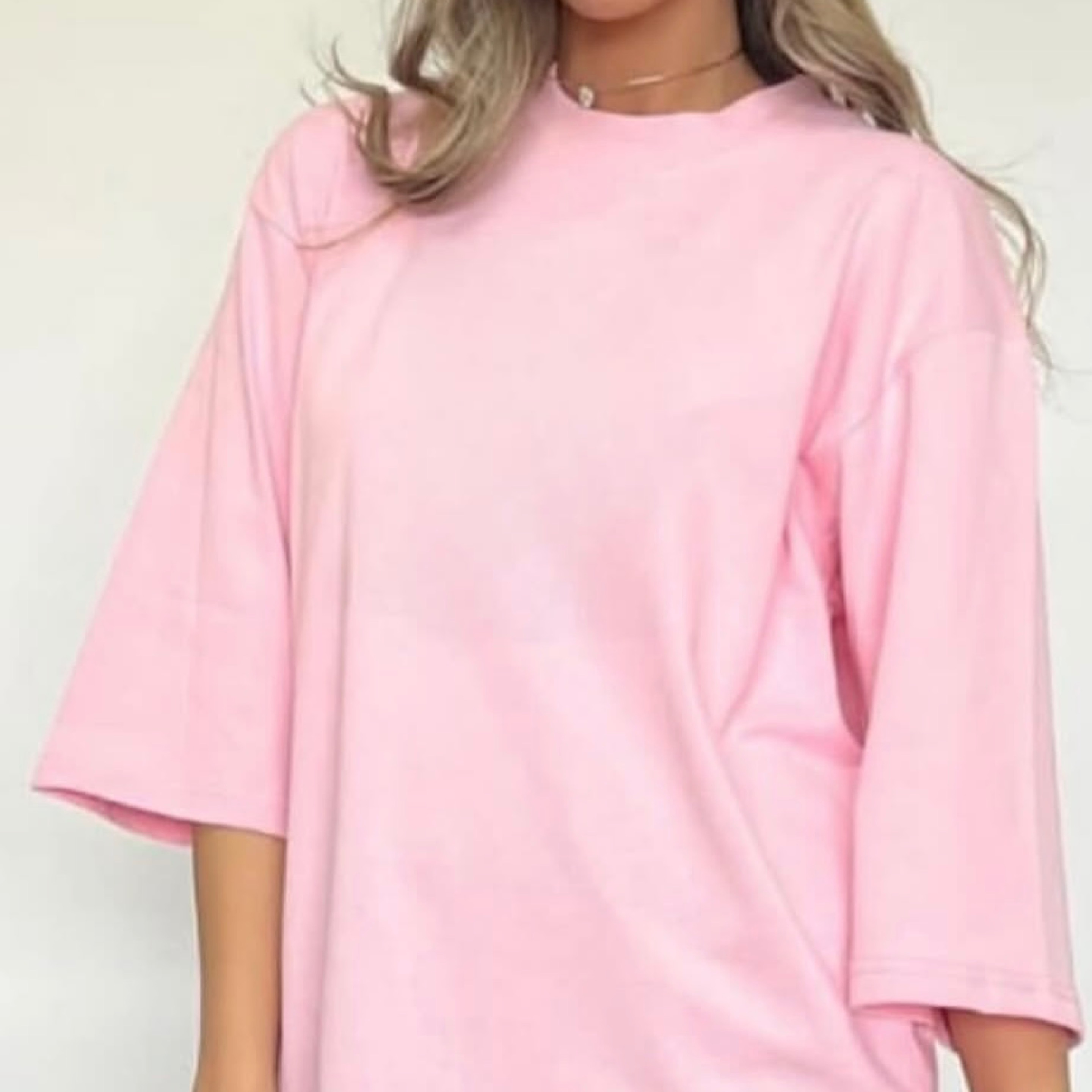 Oversize T-shirt in Pink — product photo