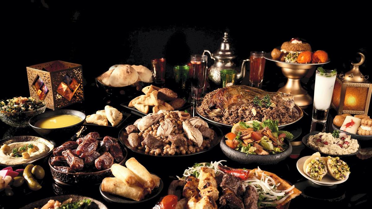 Giving Iftar