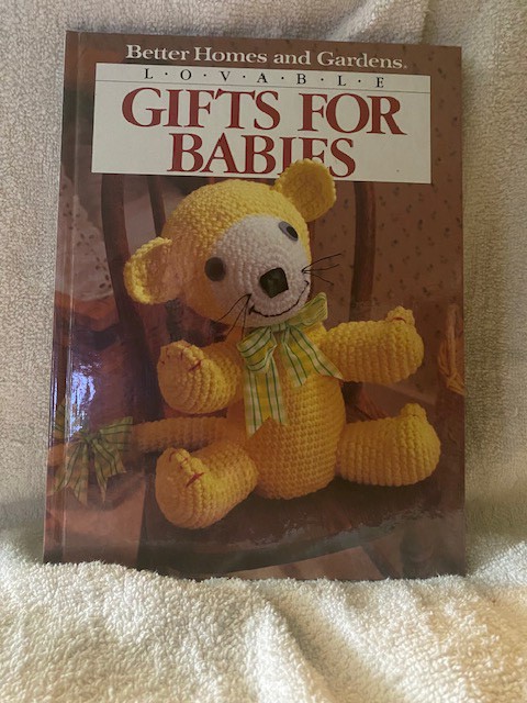 Lovable Gifts for Babies (Better Homes and Gardens Books)/Gerald M Knox