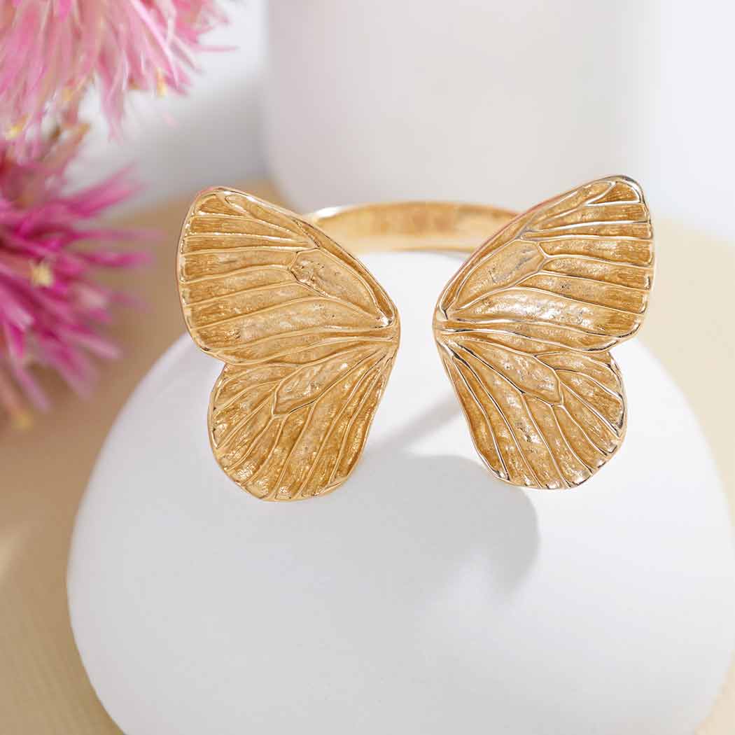 Silver or Bronze Adjustable Dimensional Butterfly Wings Ring: Bronze