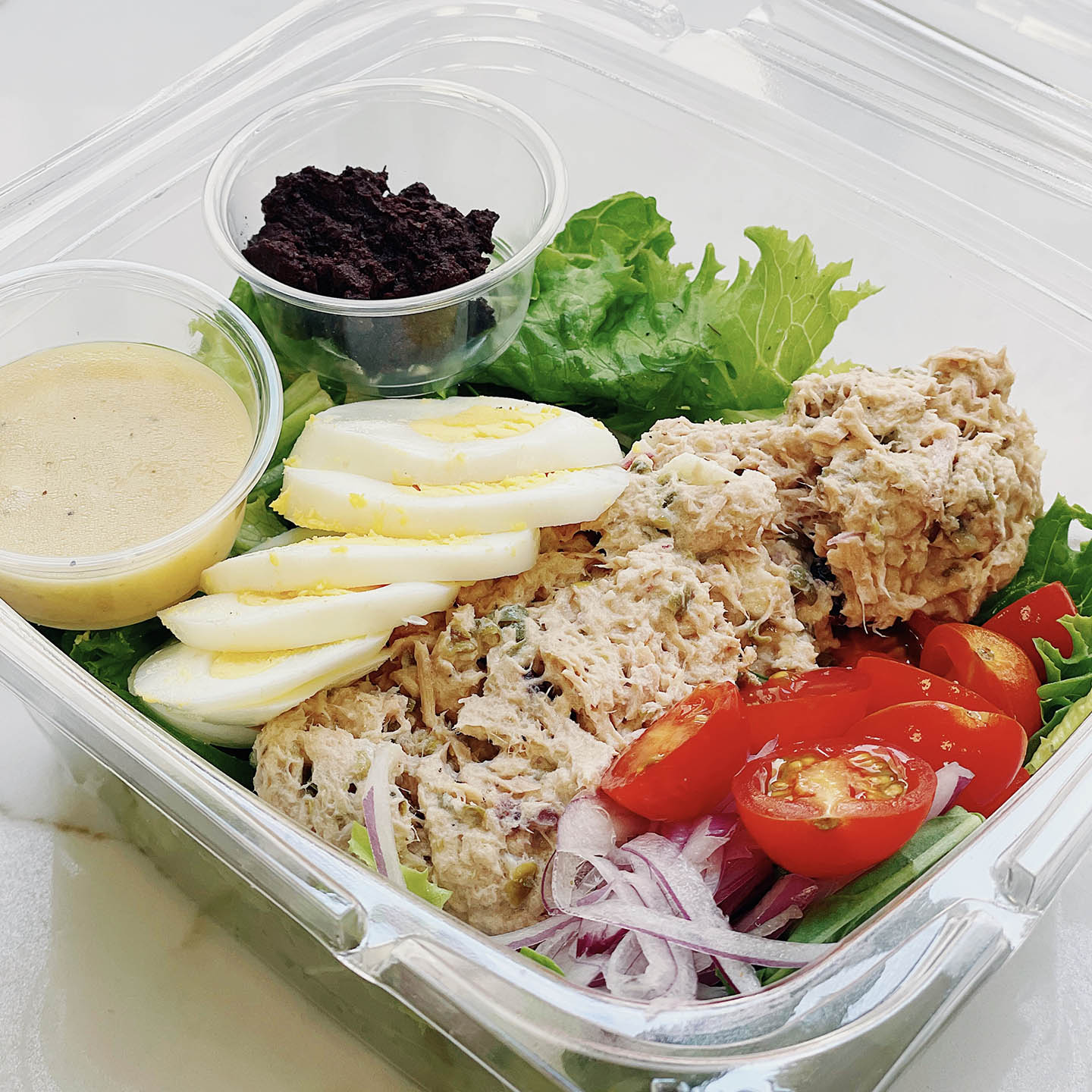 Tuna mayo salad