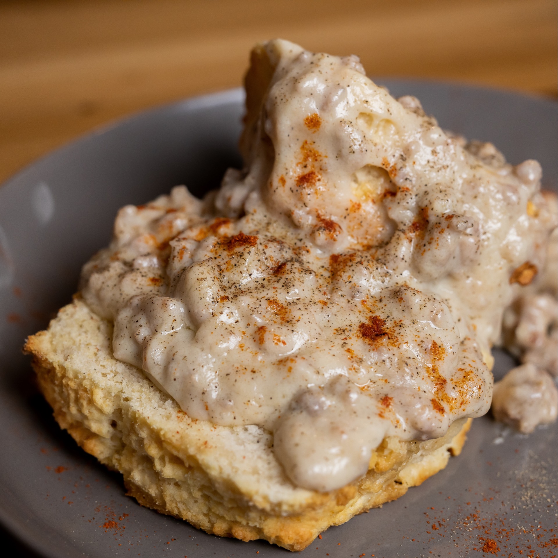 Biscuit & country sausage gravy