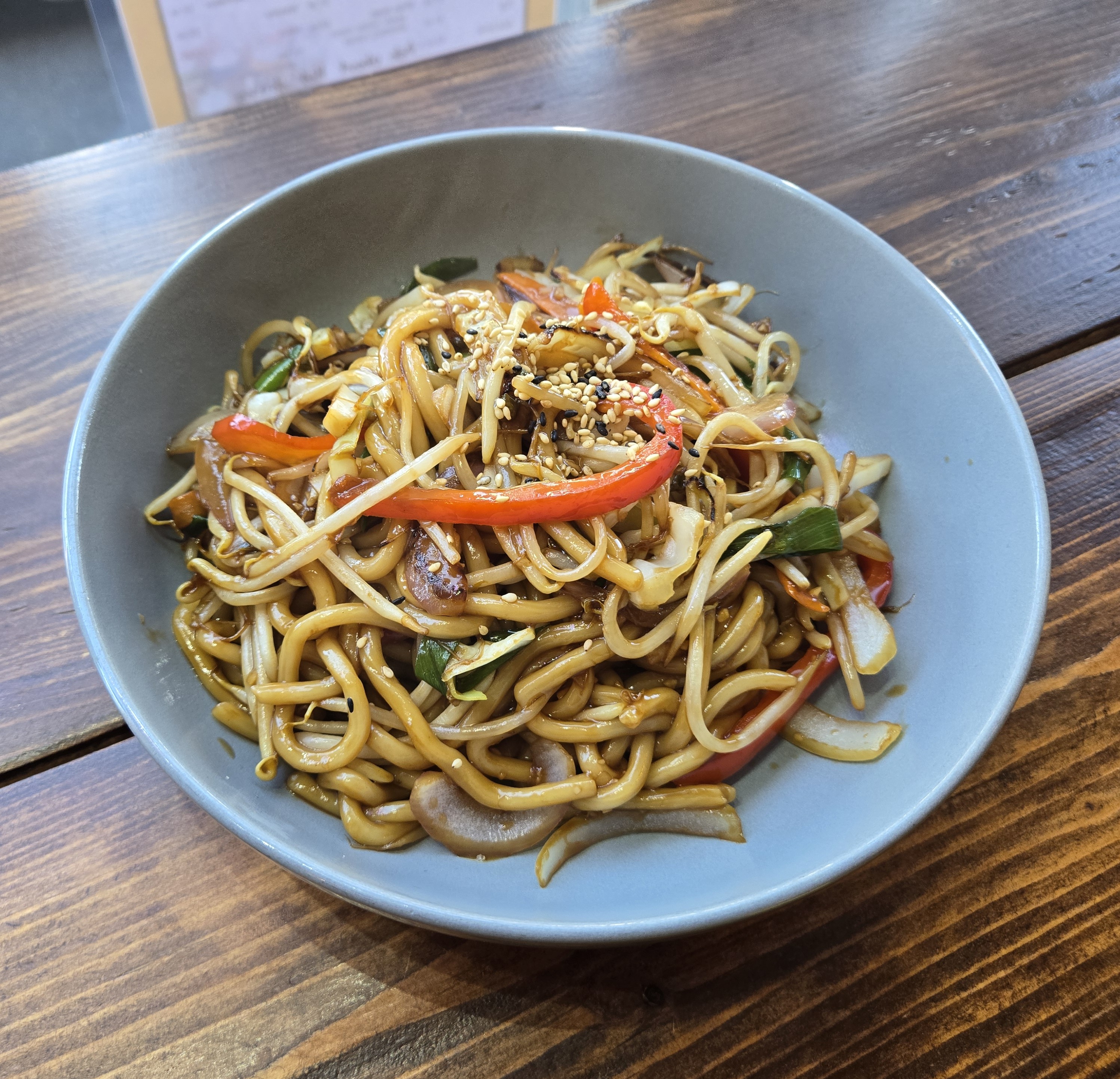 Vegetable Yakiudon (V)