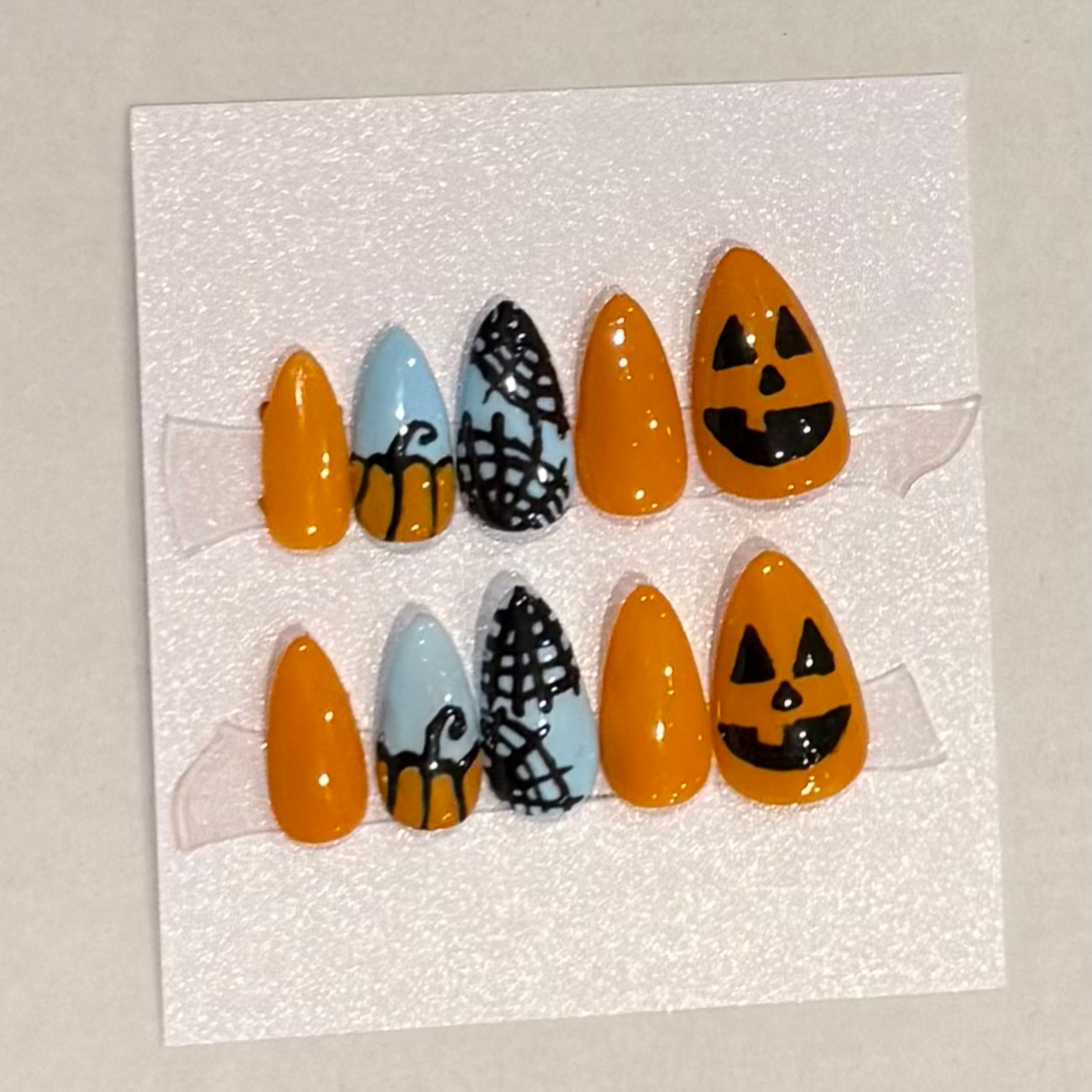 Pumpkin fun hand-painted nail set
