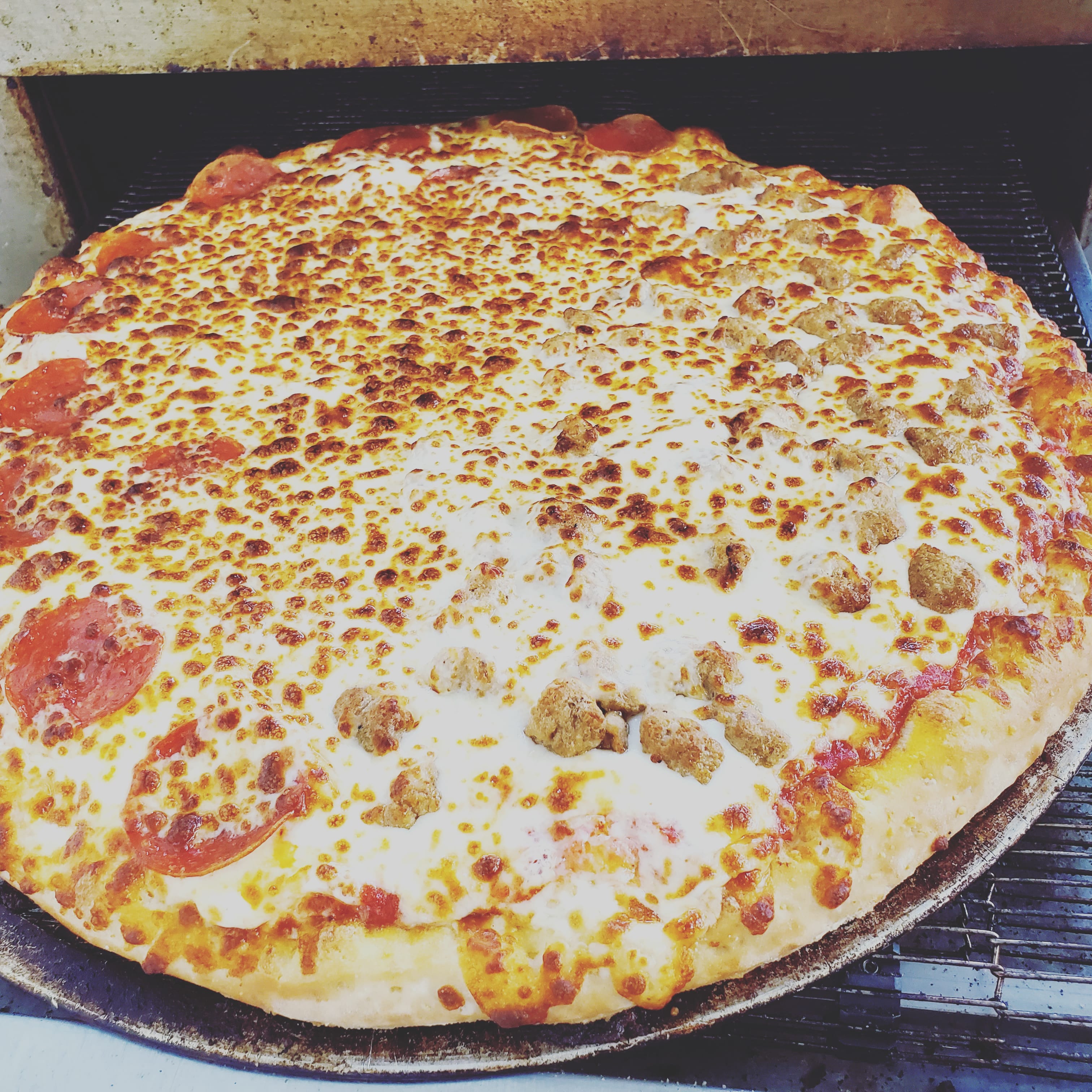 Single Topping Pizza at Dough Boys Pizza - Shreveport in Shreveport, LA 71104 | YourMenu® Online Ordering