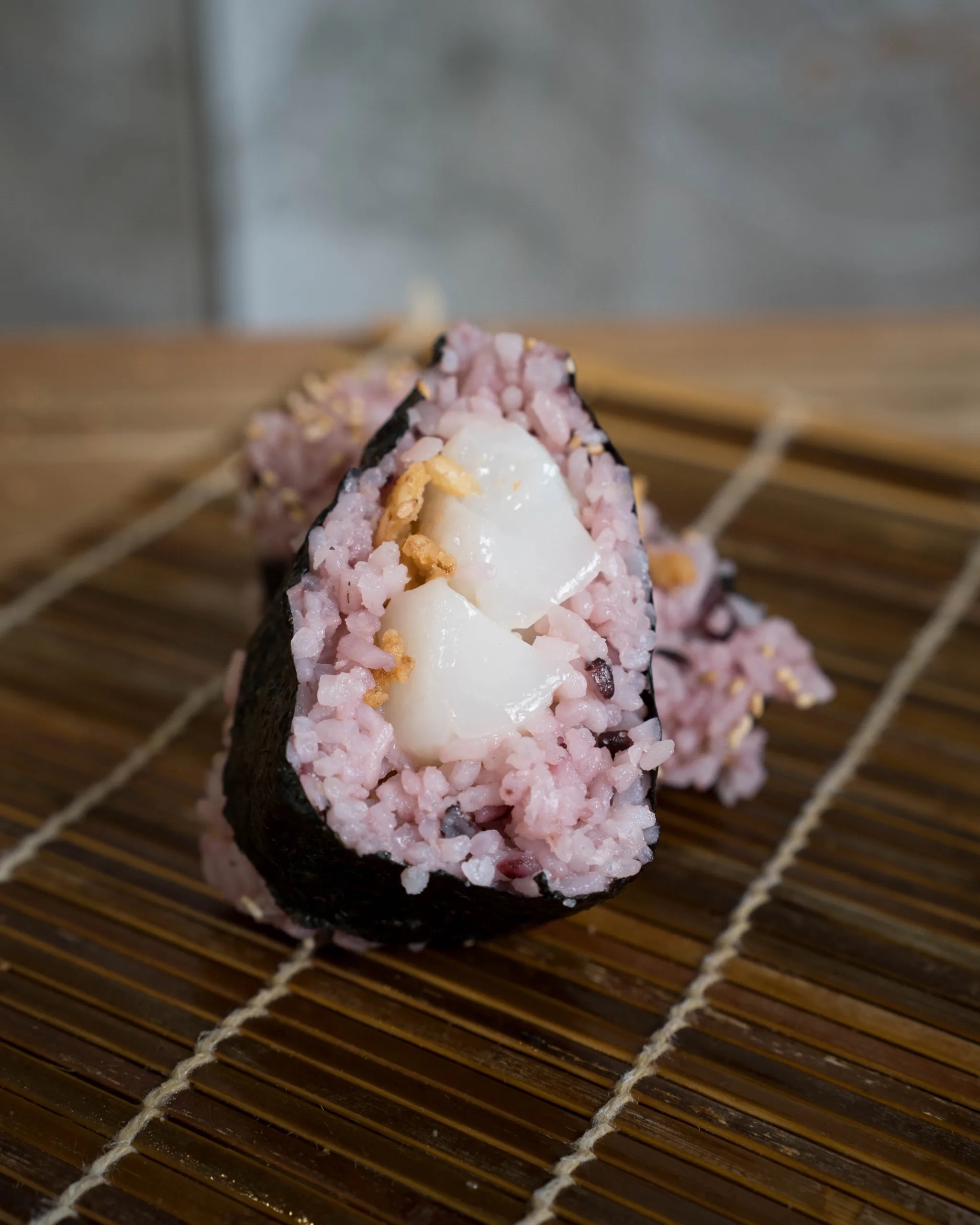 Creamy scallop onigiri