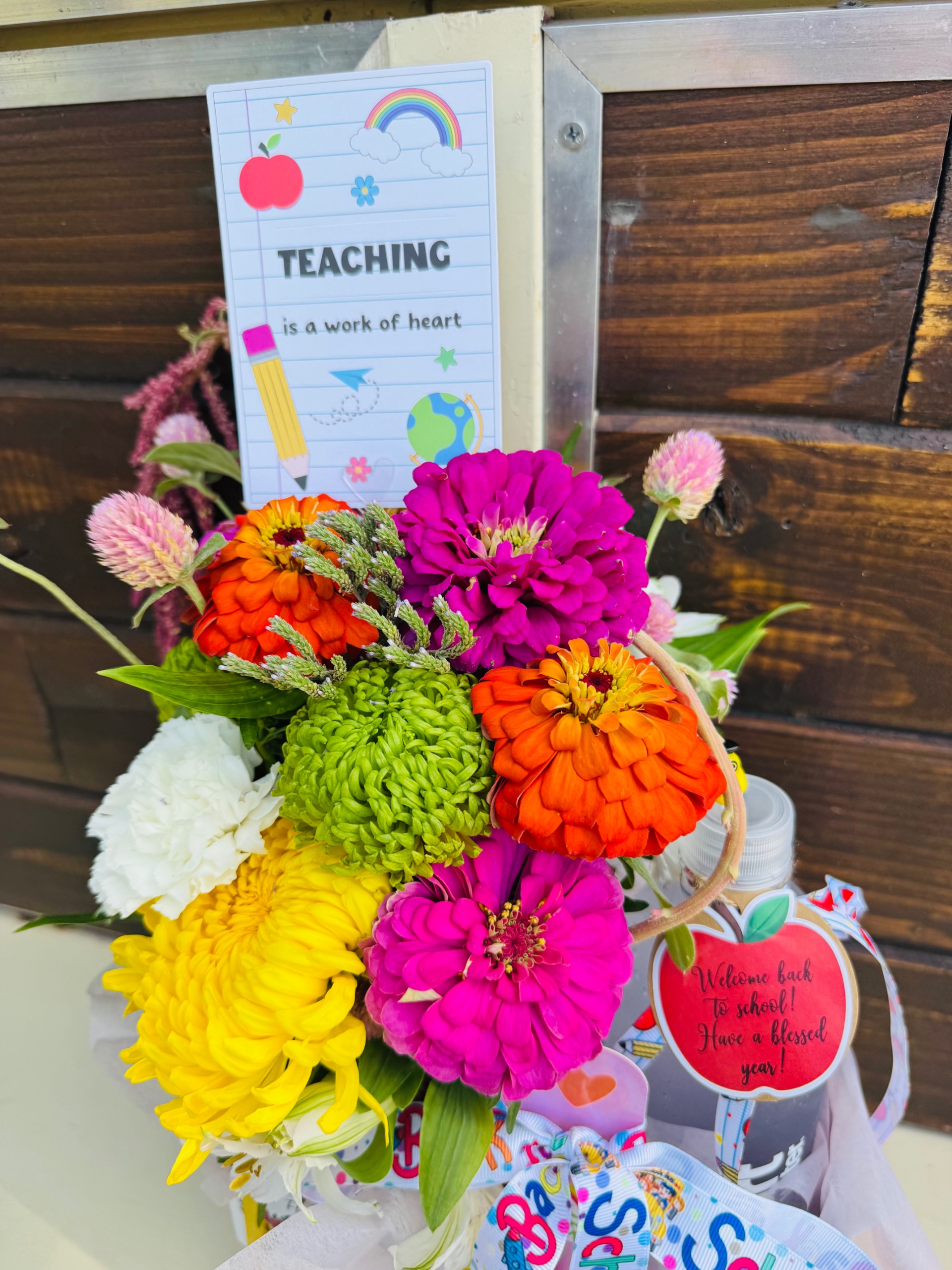 Back to school/ Teacher Appreciation Flower/Drink Bundle thumbnail 4