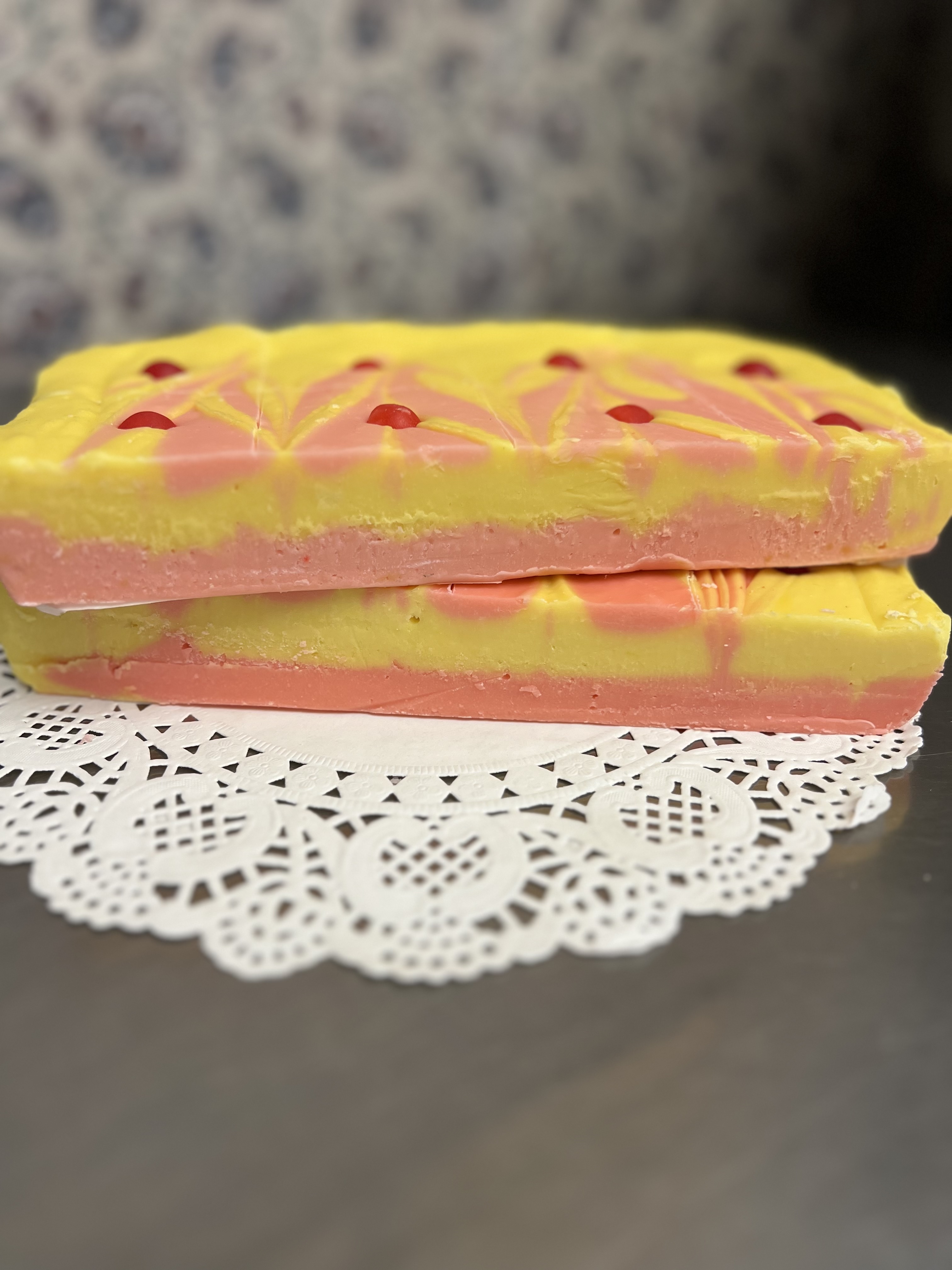 Cherry Lemonade Fudge 1lb (4 squares)
