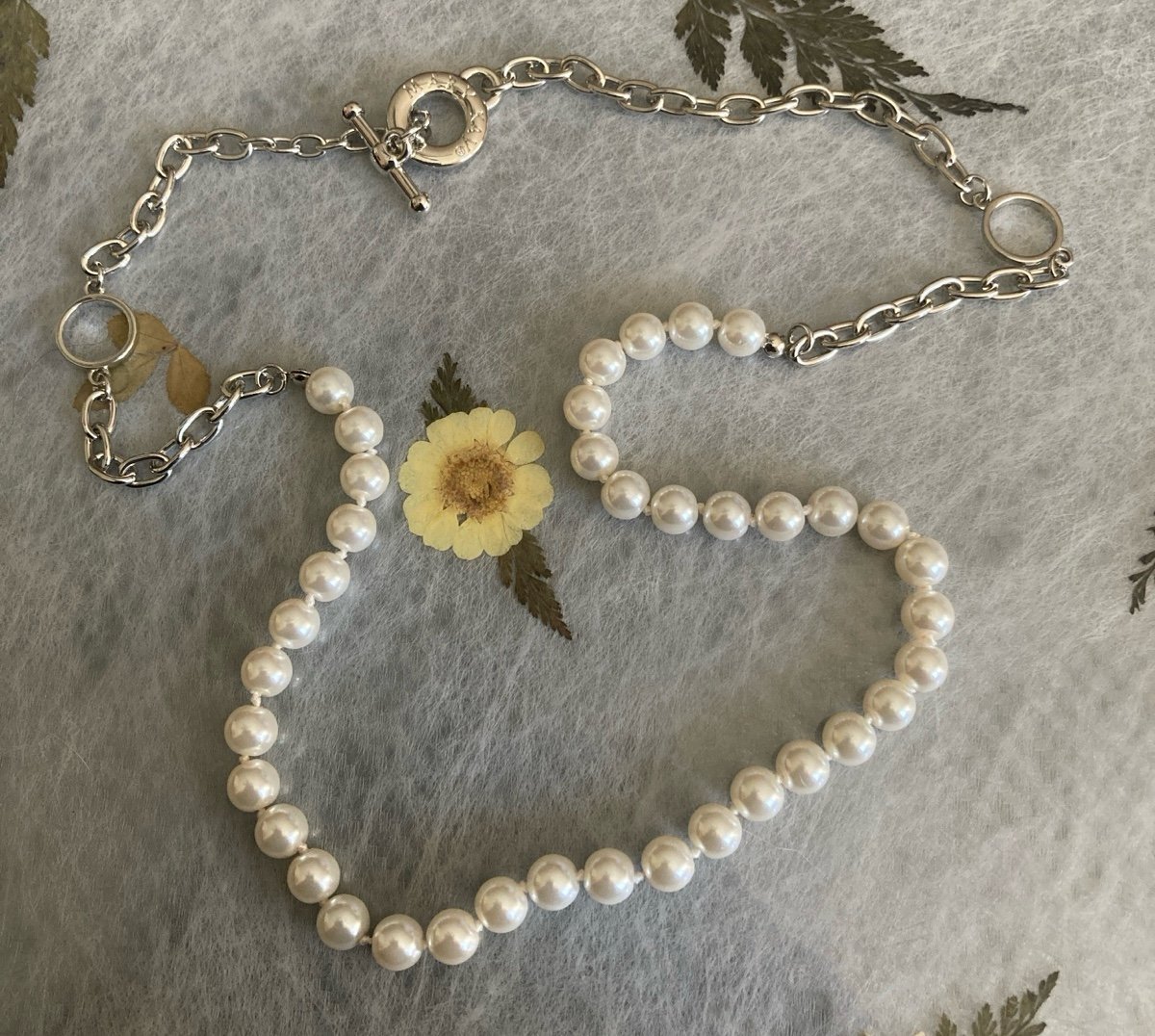 Vintage MARY KAY Silver Toned Chained Faux Pearl Beaded Necklace 26inch