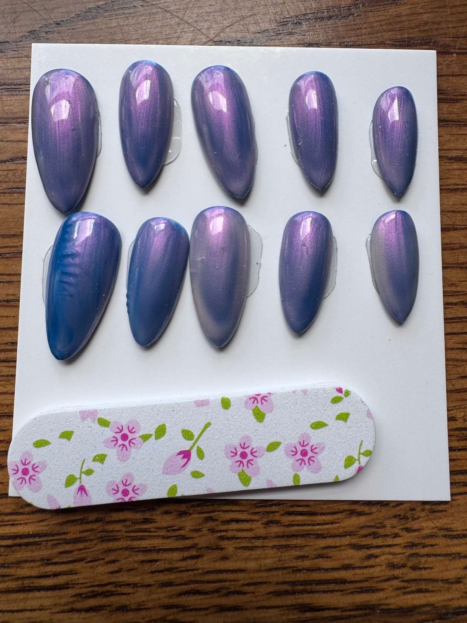 Shinys hand-painted nail set