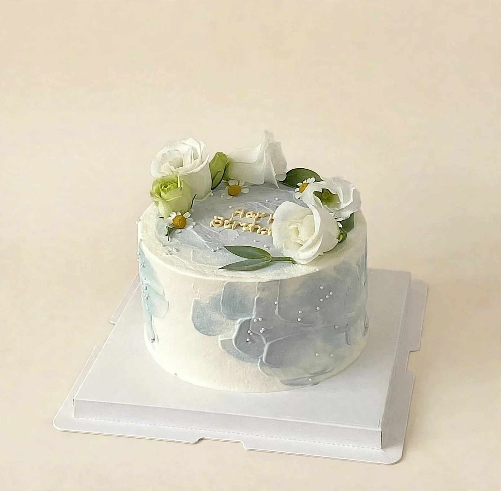 White Daisy Garden Cake — HoneyMe Bakery, Bellevue