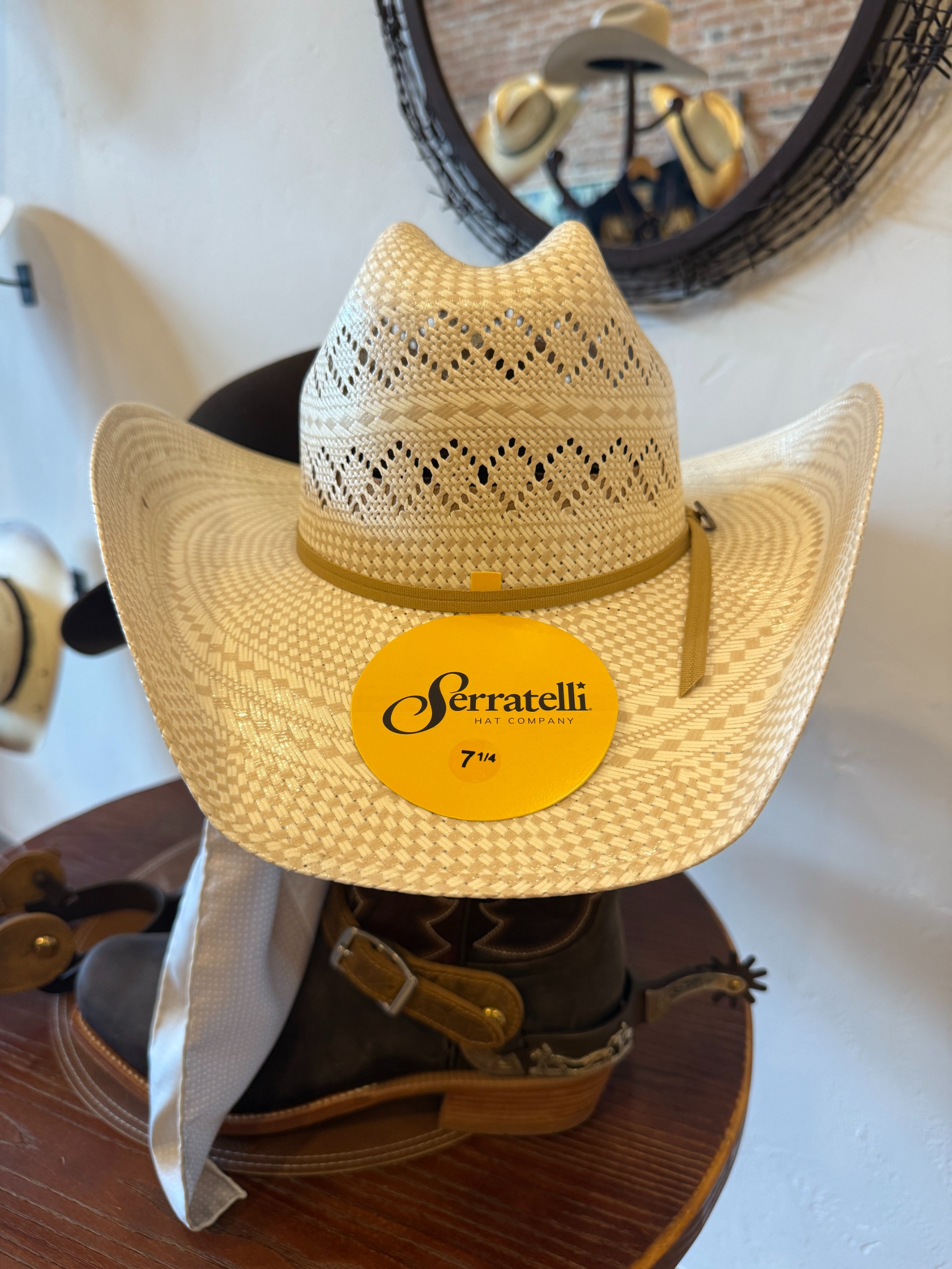 Serratelli - Ivory/Tan Straw Hat