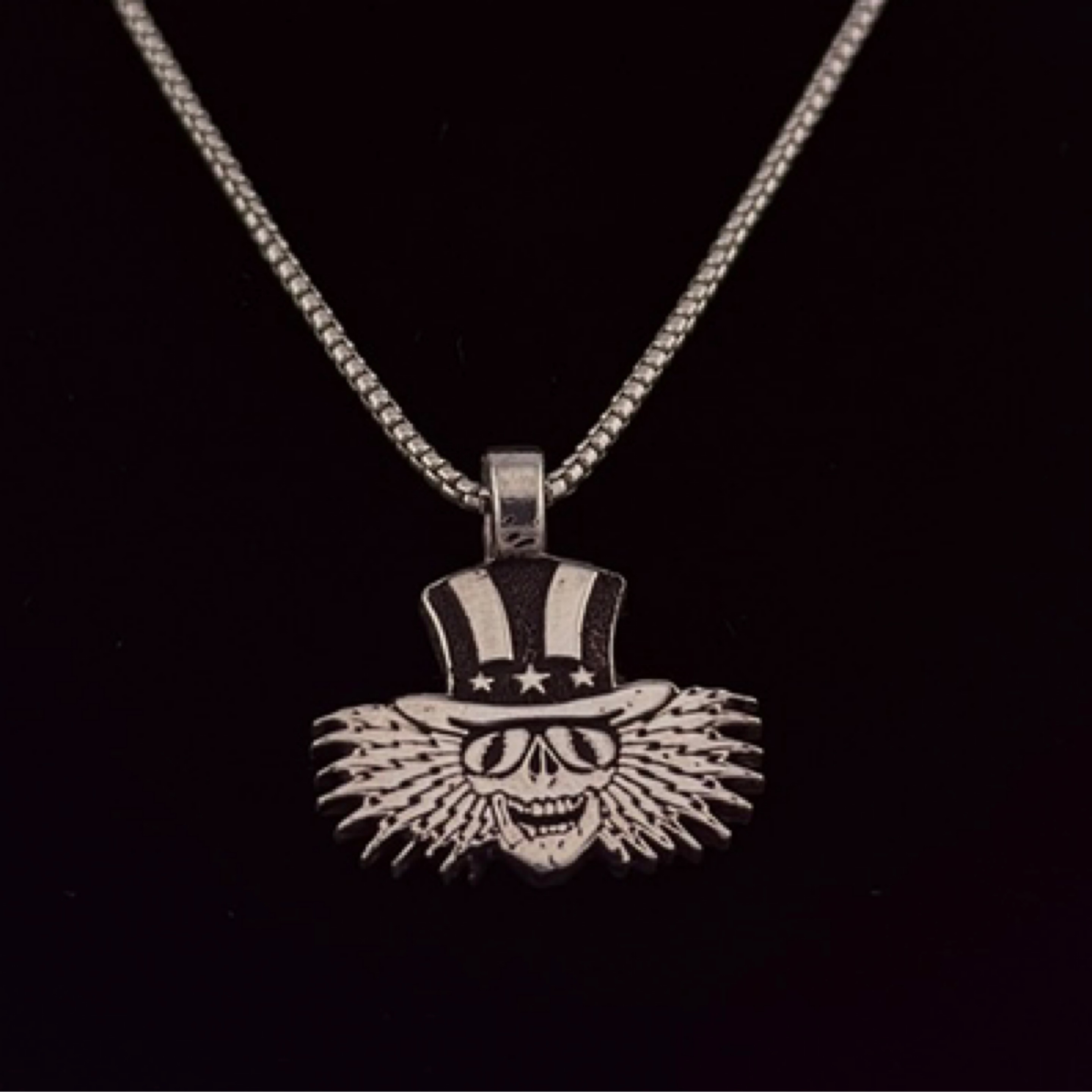 Patriotic Skull Pendant – Stars & Stripes, Sterling Silver