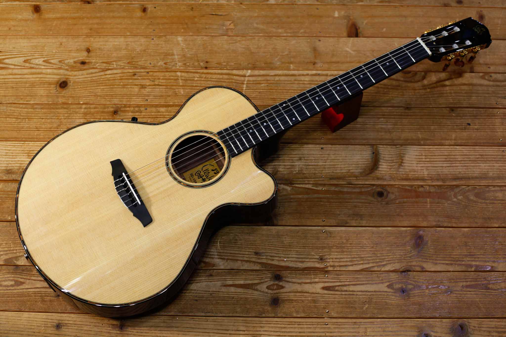 Crews EG-1500C NATURAL 2022年製