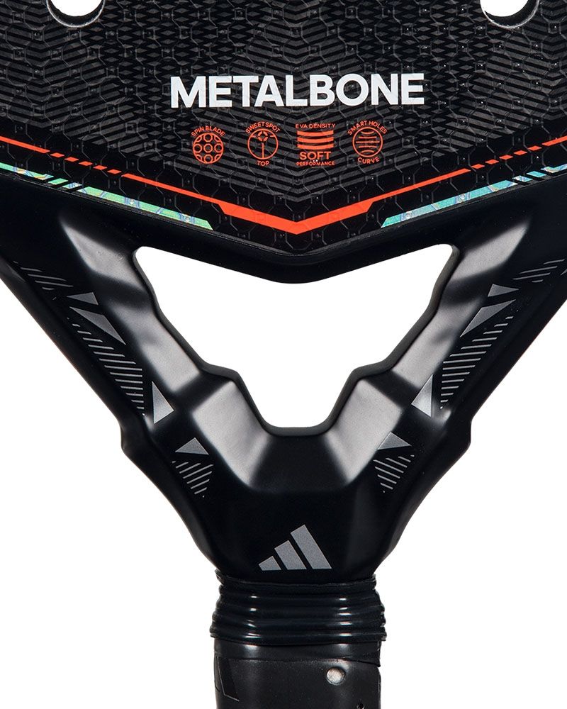 Adidas Metalbone Ale Galán 2026