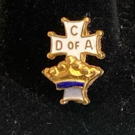 Vontage C D Of A Lapel Hat Jacket Pin Catholic Daughters of America Crown Cross