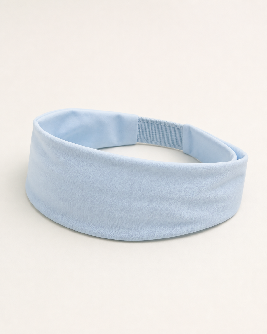 Women's multifunctional wide-rimmed sports headband.