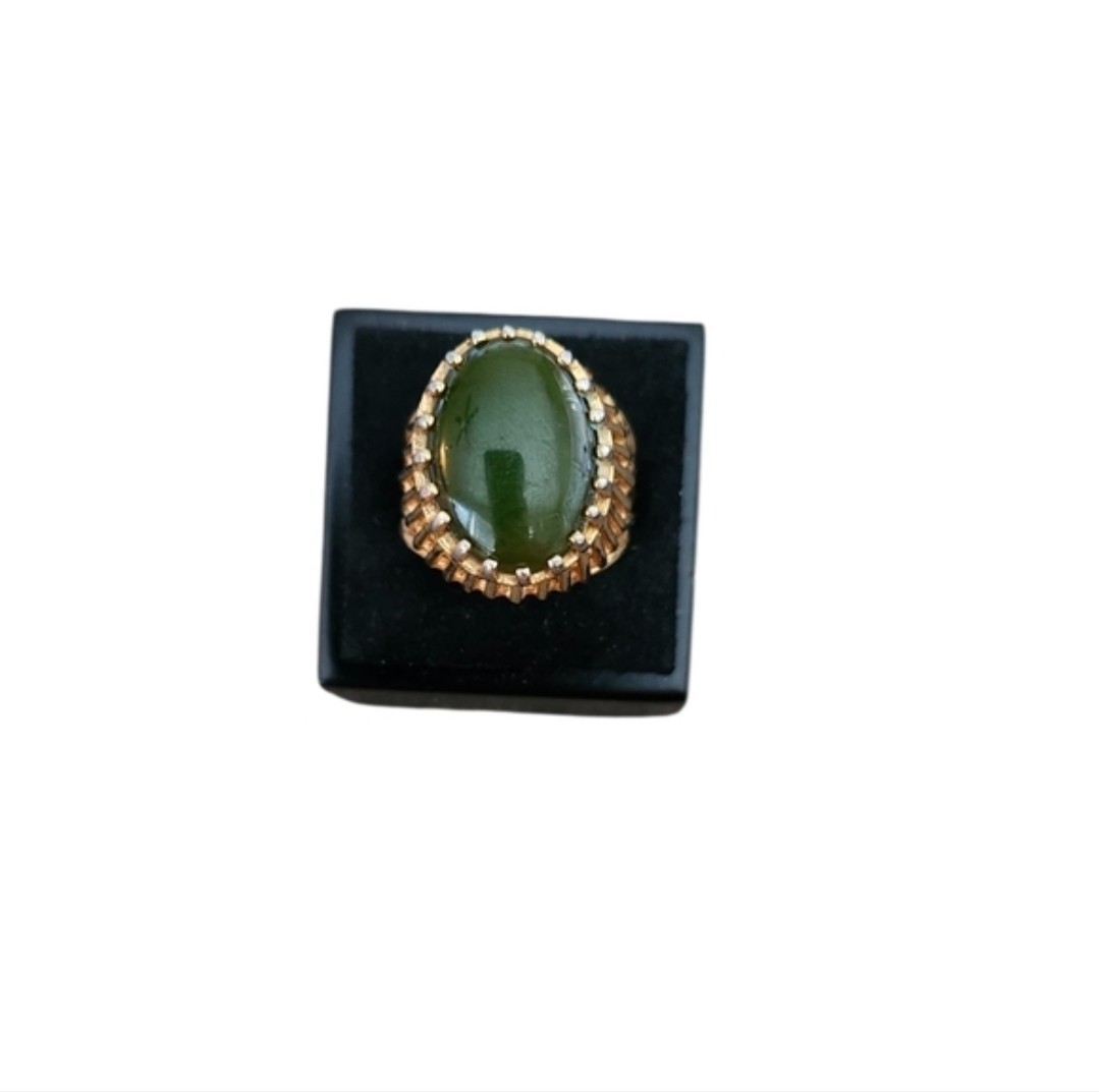 Size 8 18k HGE Gold-Tone Ring with Green Oval Stone