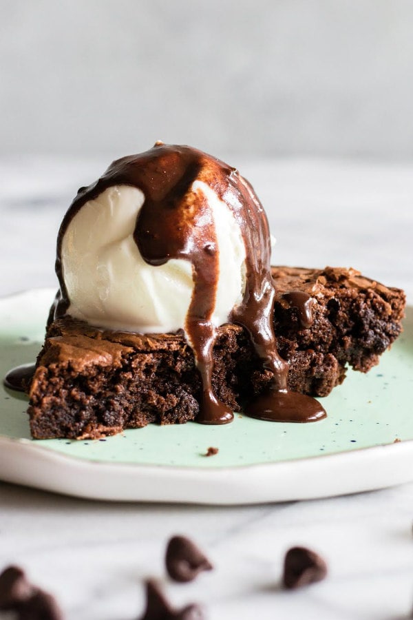 Vegan Brownie Pie Ala Mode