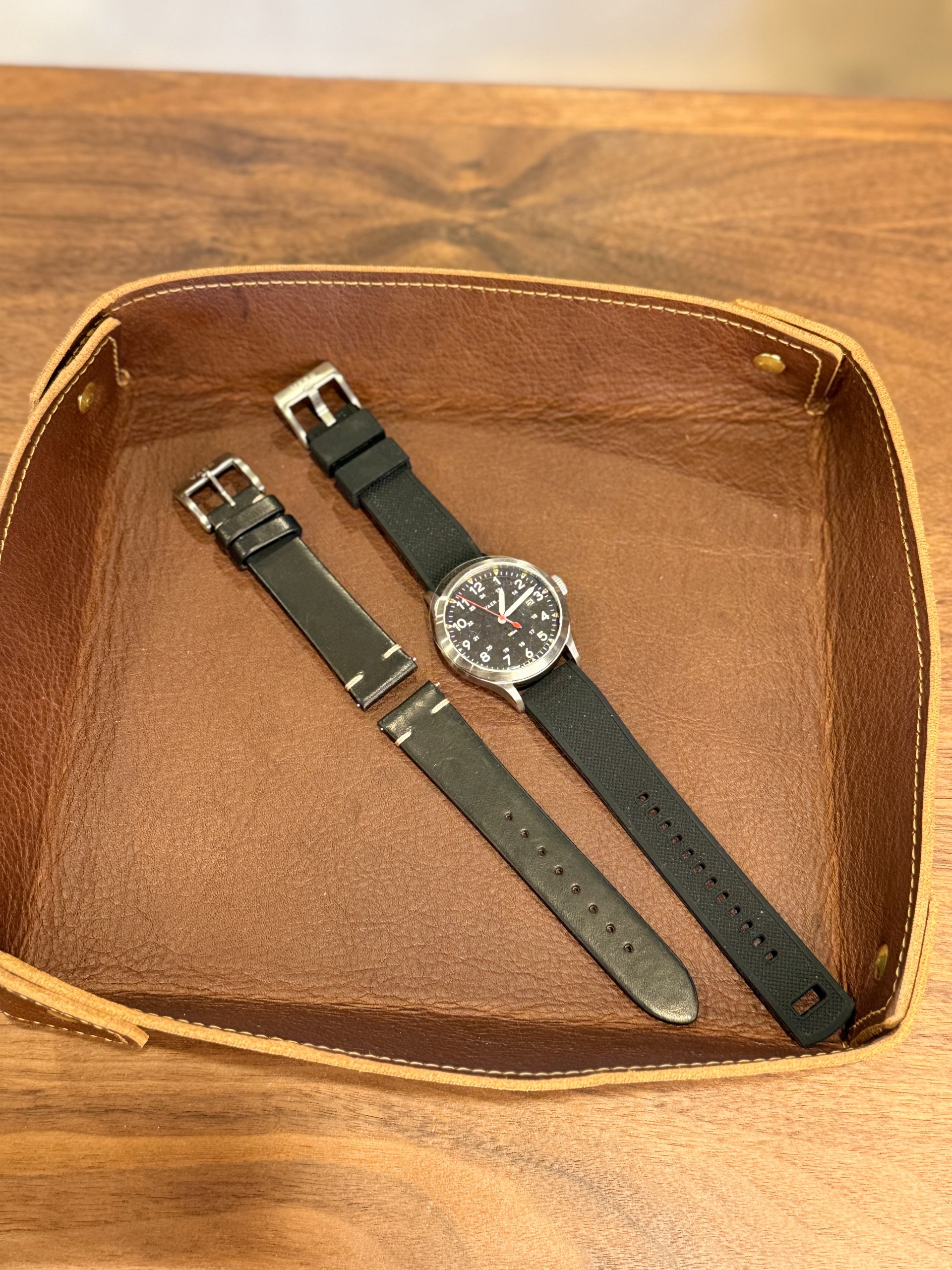 Vaer C5 Field Black Solar/40mm/Leather