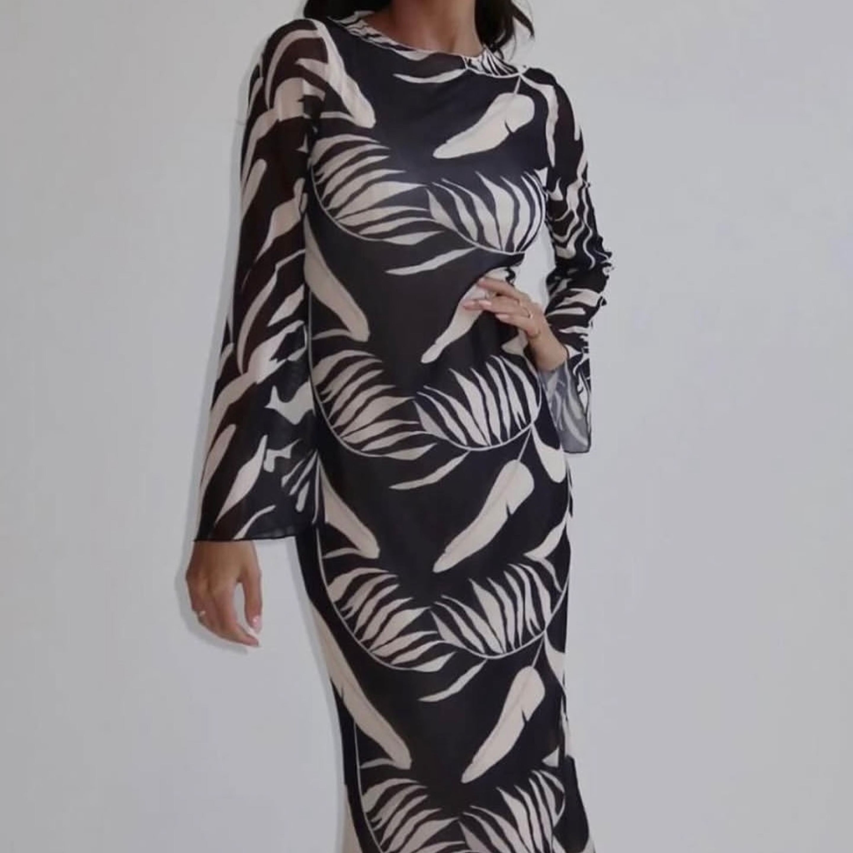 Bell Sleeve Leaf Maxi Dress — product photo