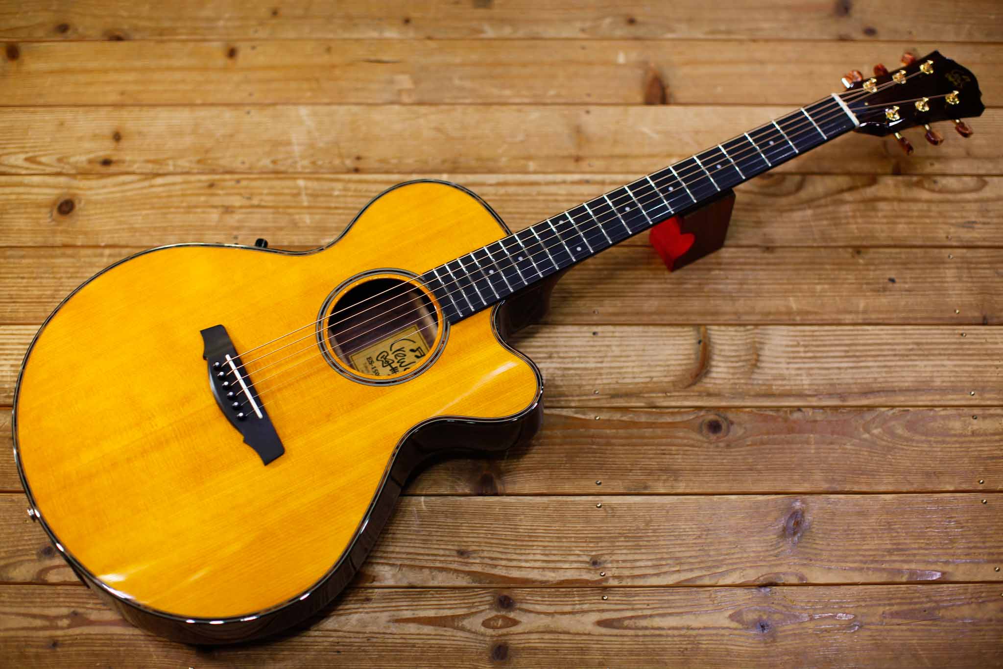 Crews ES-1500C Natural Yellow 2022年製