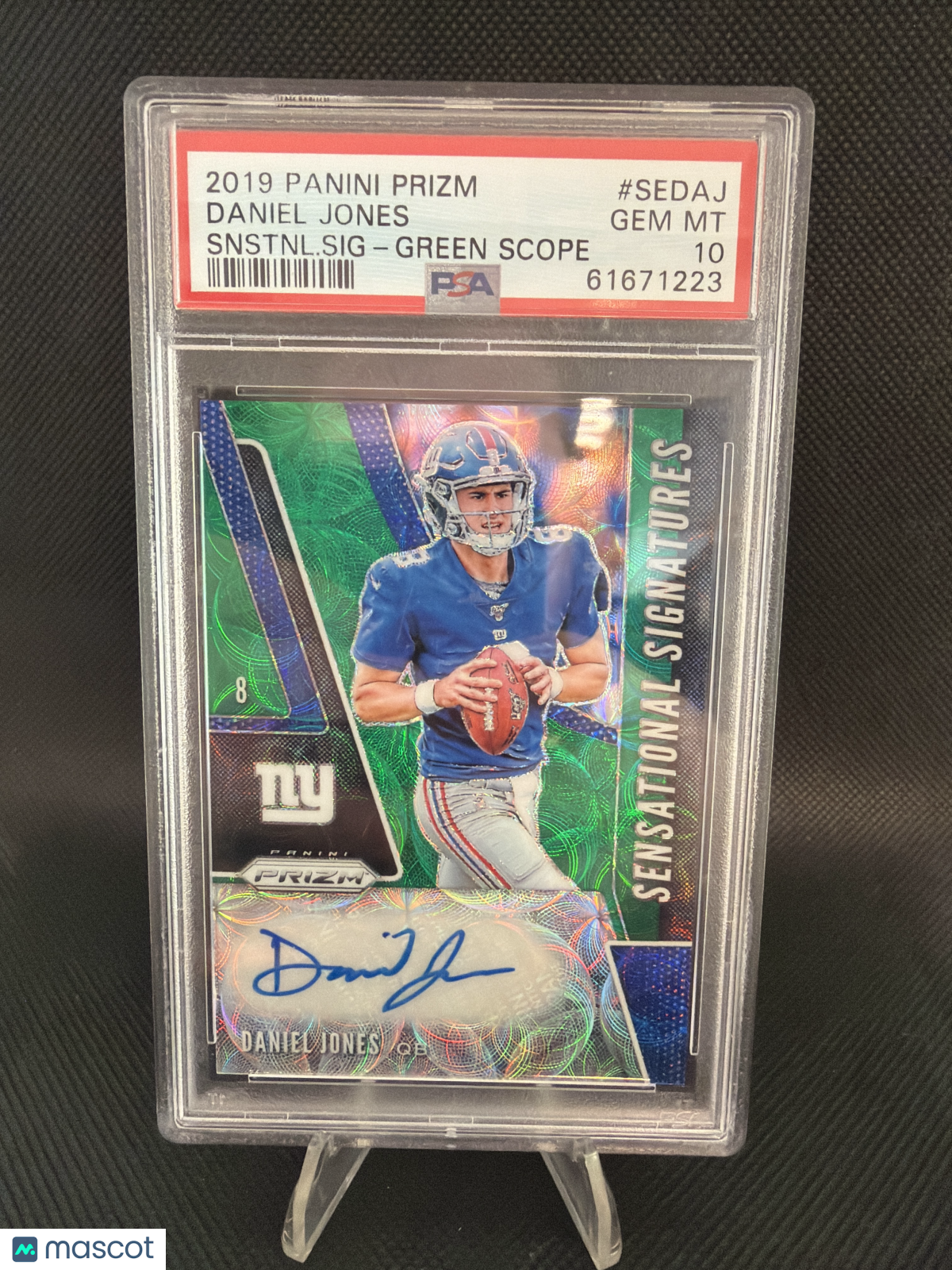 2019 Panini Prizm Sensational Signatures Daniel Jones Green Scope /75 PSA 10