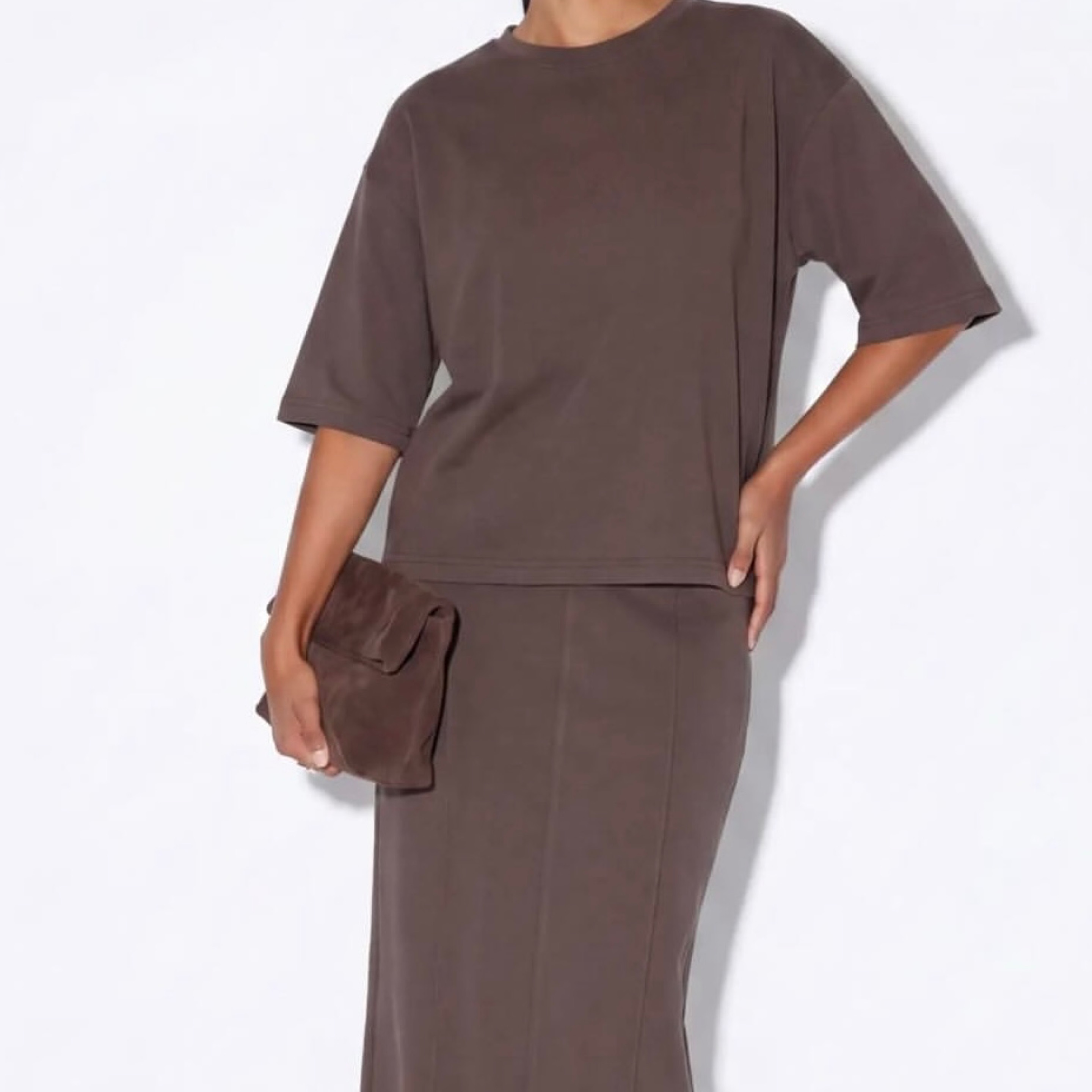 2 Piece Fitted with Back Pocket in Brown — product photo