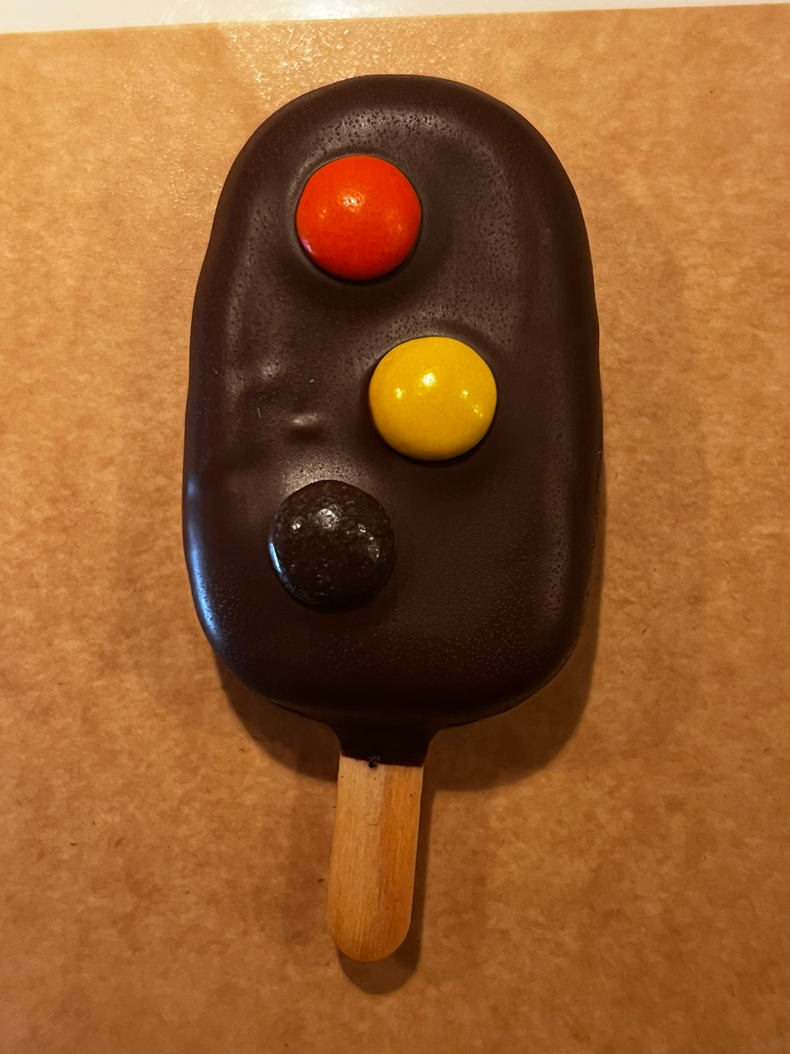 Photo of Reese’s Pieces Cakesicle