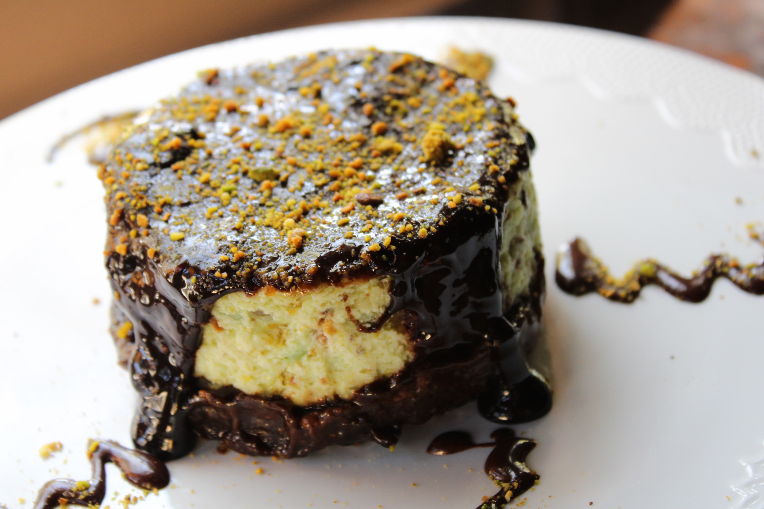 Dubai Chocolate Pistachio Cheesecake