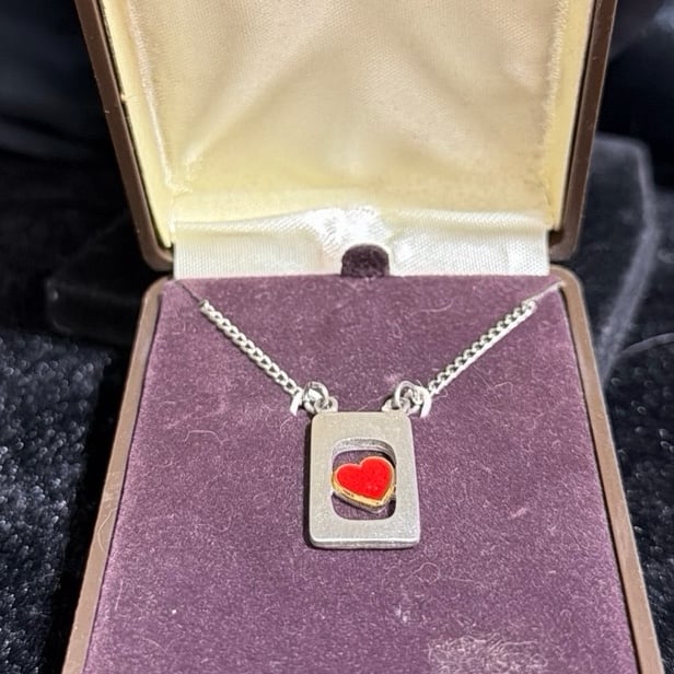 Red Heart enclosed in Pewter? Frame Silver Tone Necklace in original box