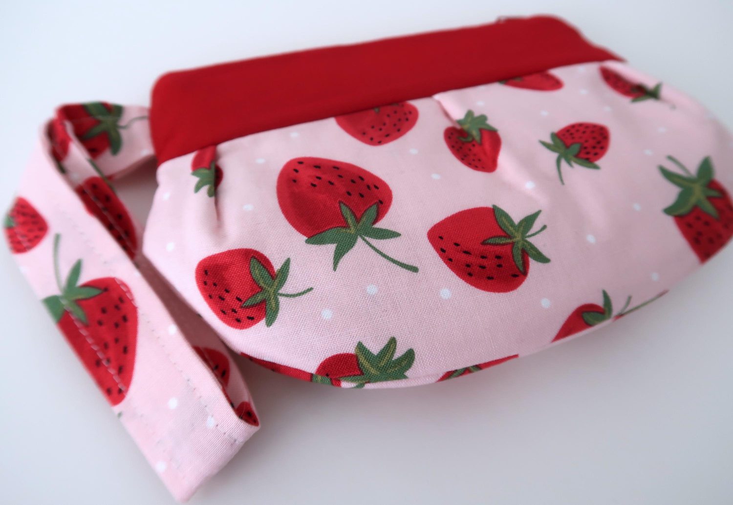 Pleated Wristlet – Strawberries & Dots, photo 6 of 7