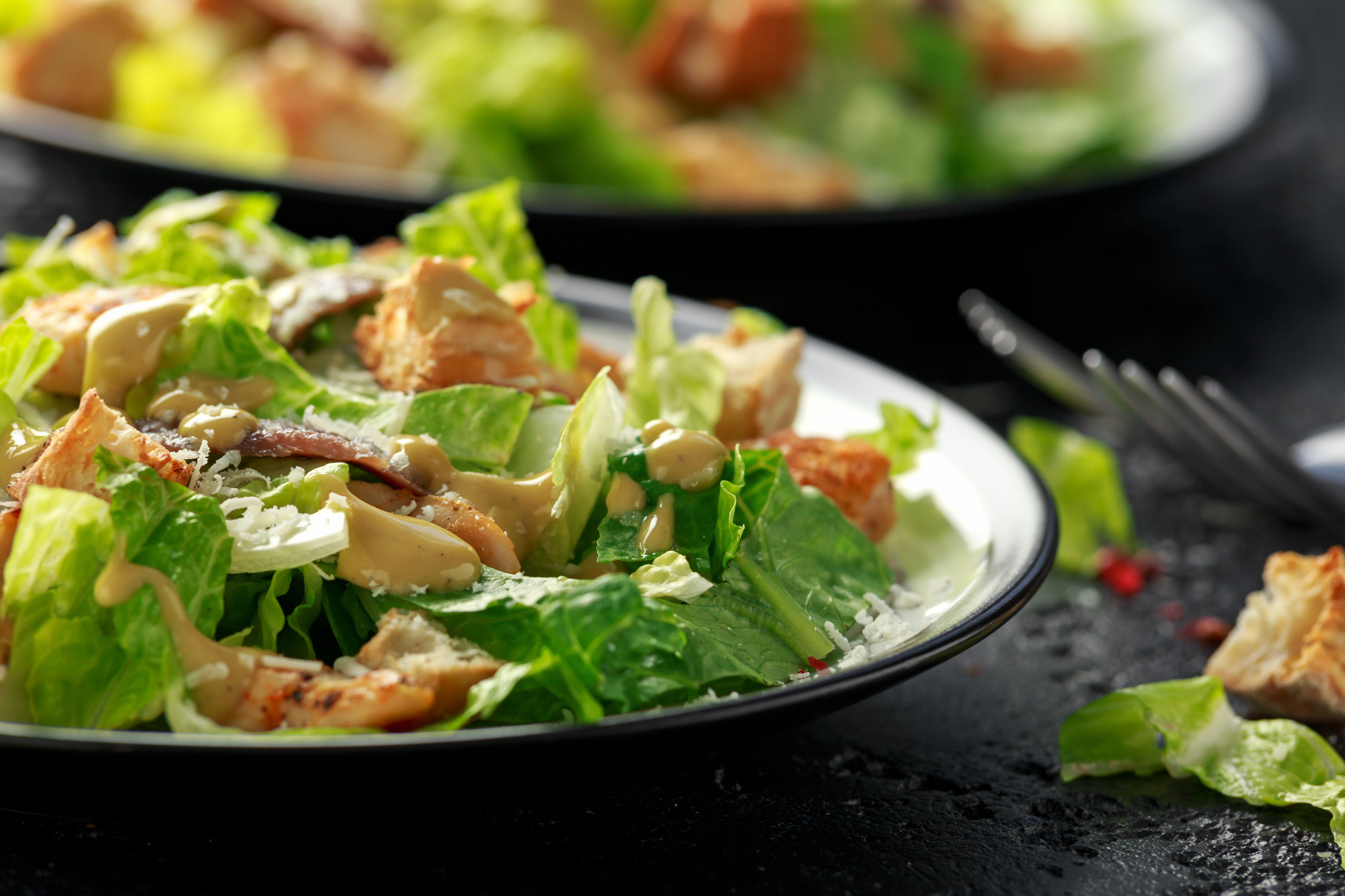 CHICKEN CAESAR SALAD