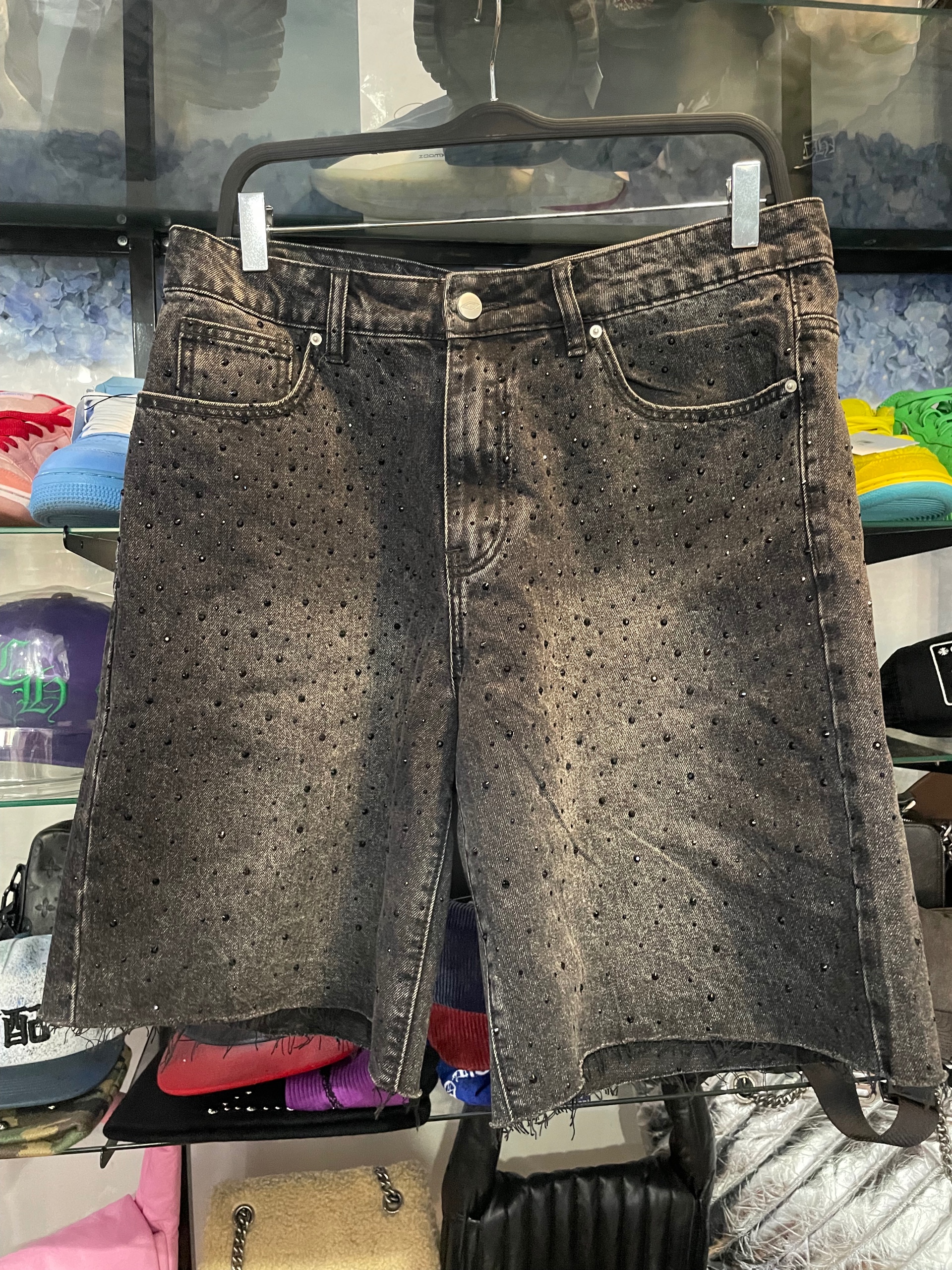 HMDD denim shorts black rhinestone  size M (used)