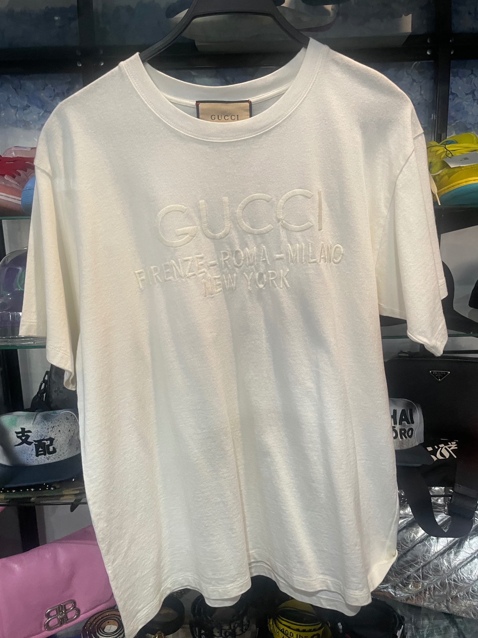 Gucci white t-shirt white logo size M (used)