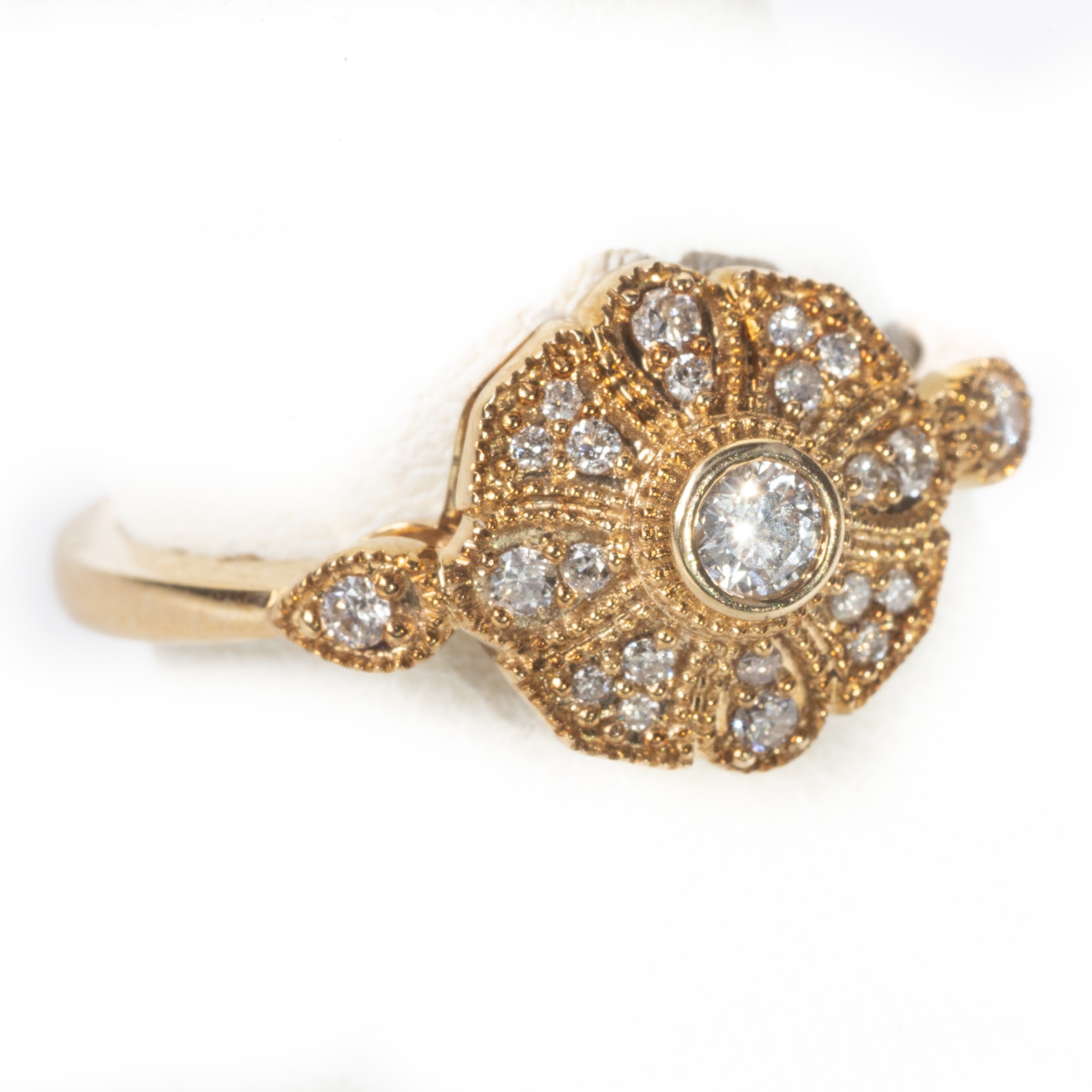 Diamonds in Beautiful Victorian Style Yellow Gold Band