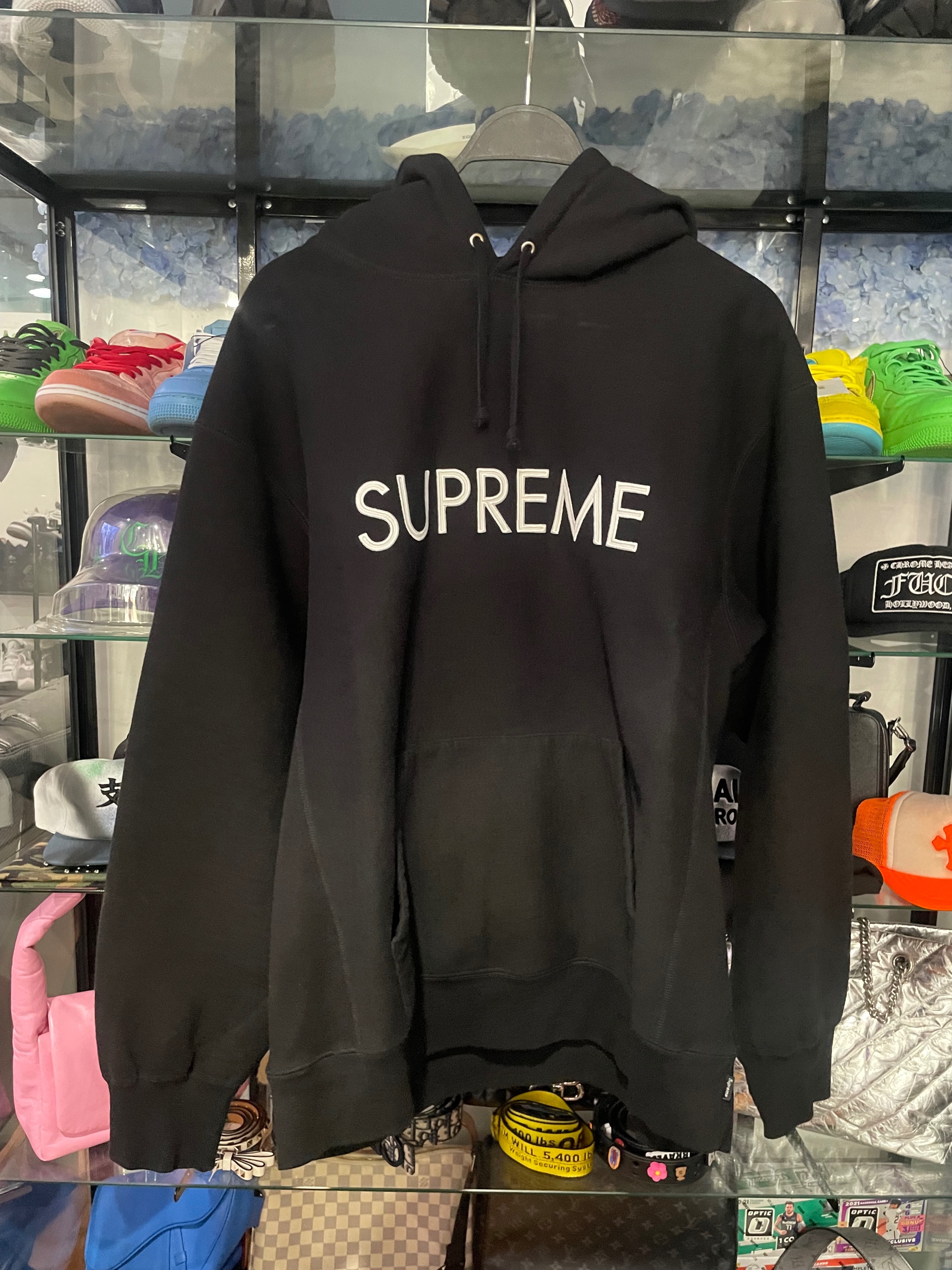 Supreme black capital hoodie white logo size XL (used)