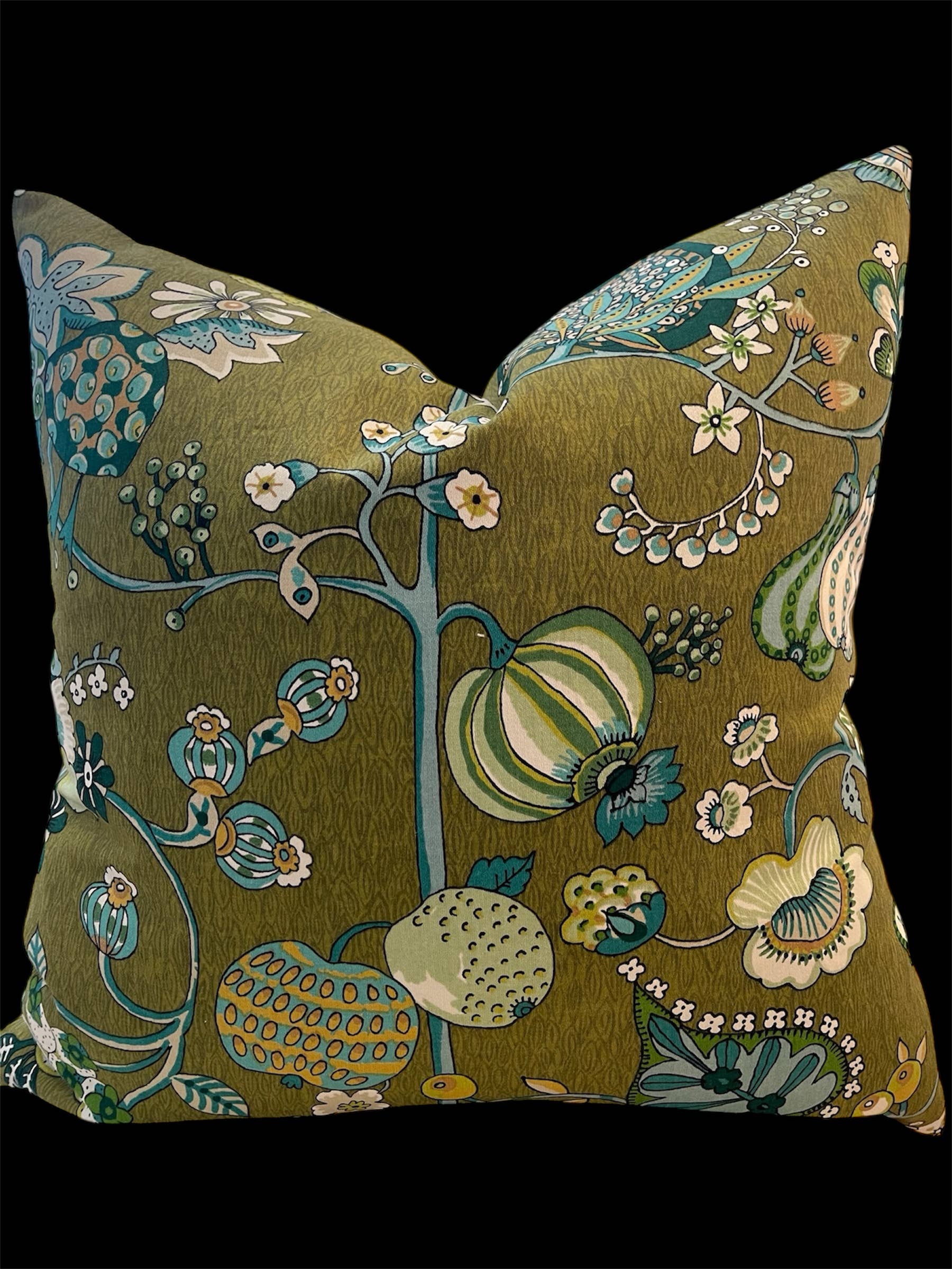 Dahlia & Grace Maureen Throw Pillow - Thumbnail 4