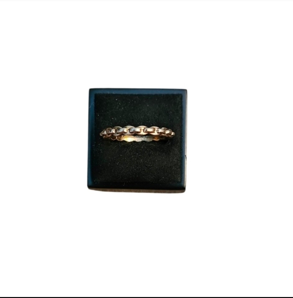 Size 9 Gold Toned Link Band