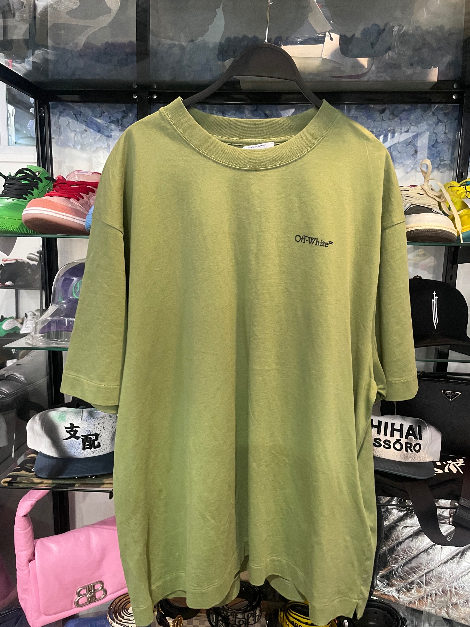 off-white green t-shirt size L (new)
