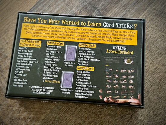 50 Amazing Card Tricks Kit Deluxe Edition