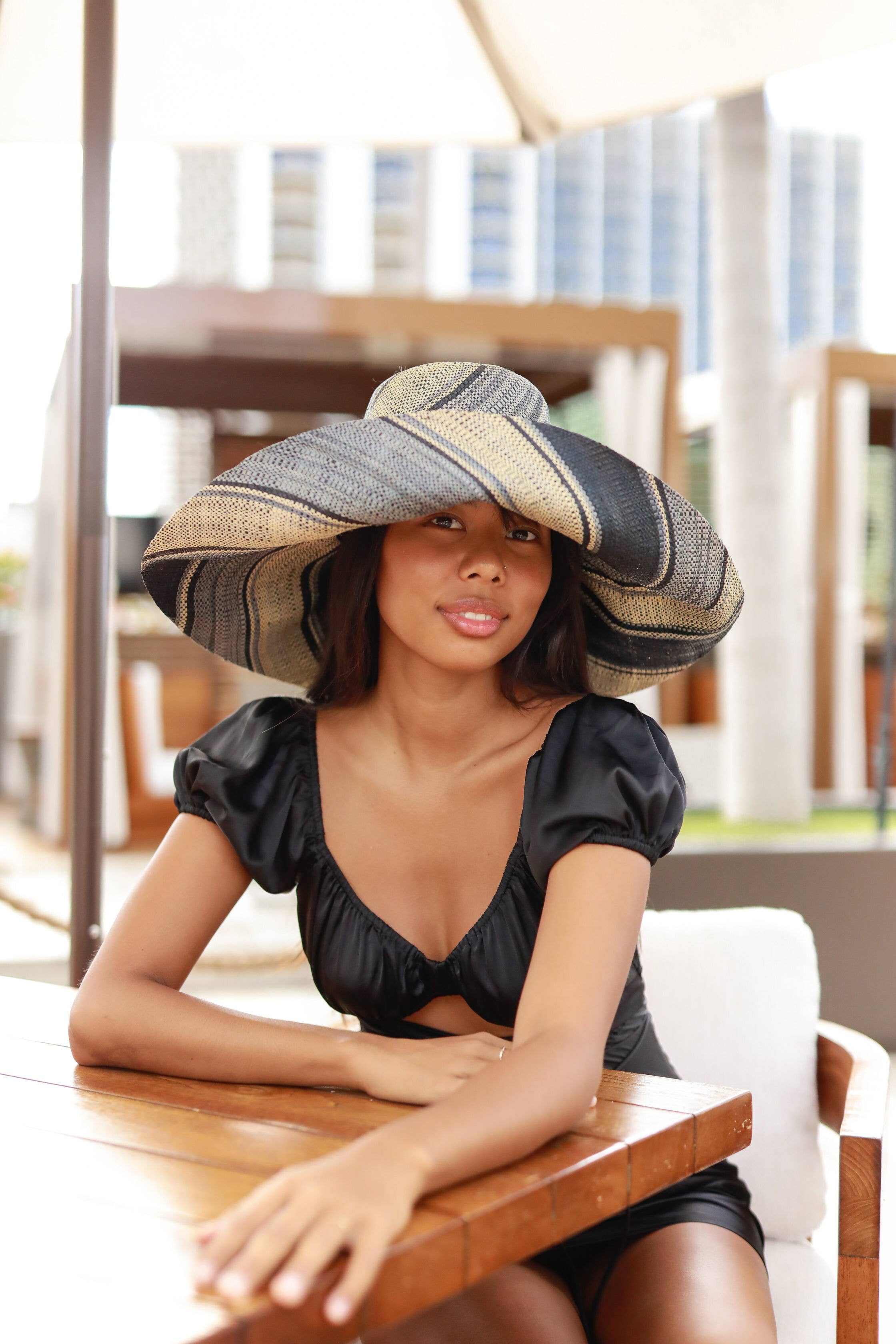 5" & 7" Wide Brim Multicolor Stripe Packable Straw Sun Hats