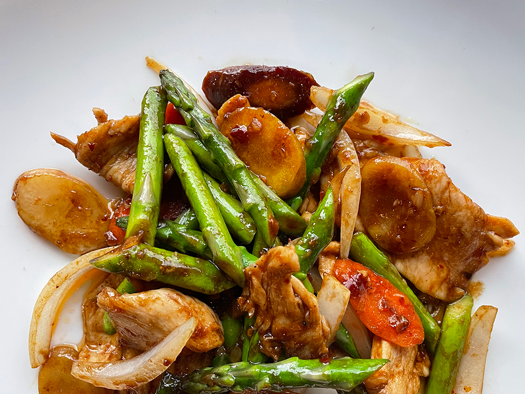 CHICKEN WITH ASPARAGUS 🎄
