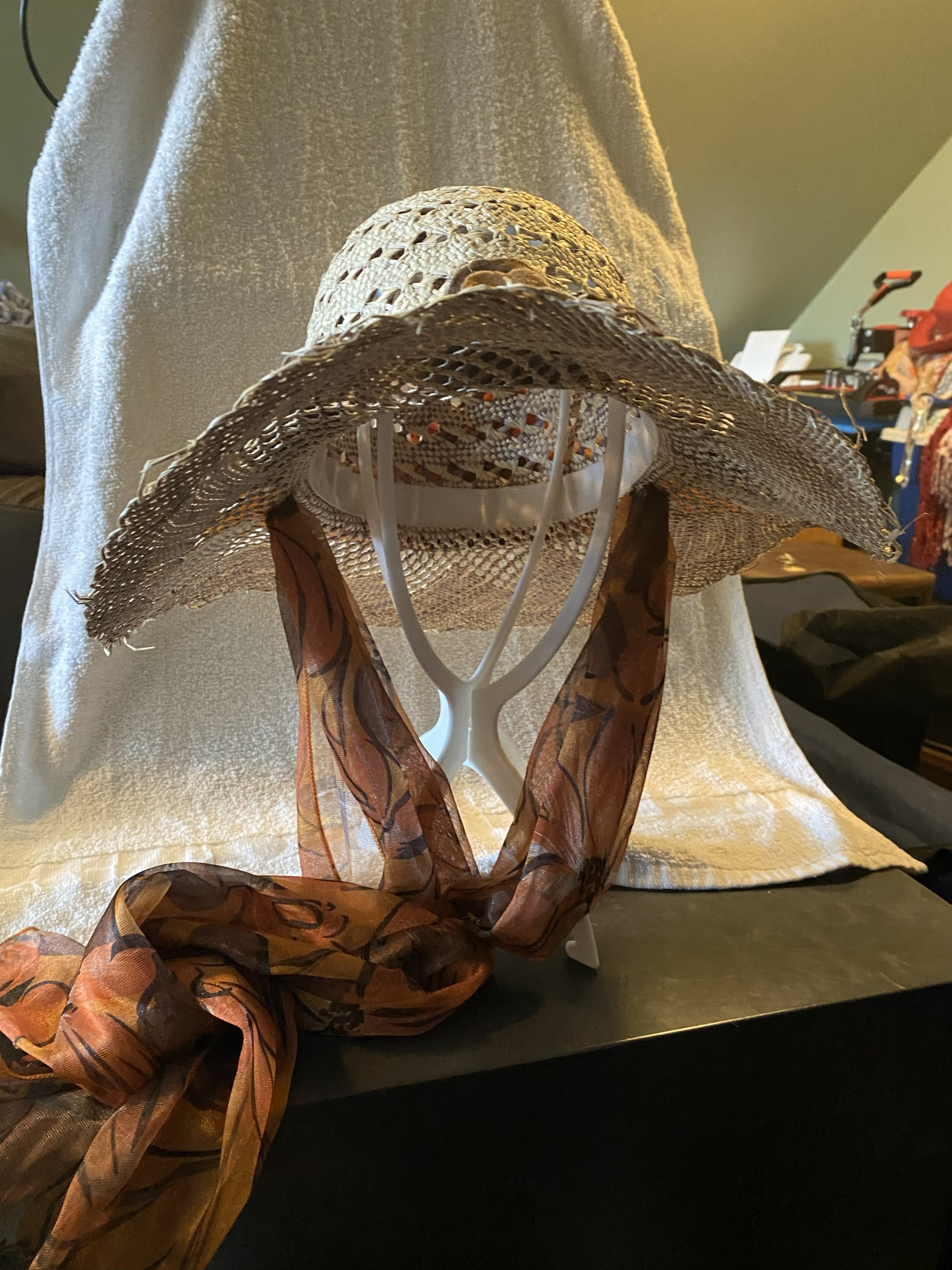 Beads and Feathers Straw White Bonnet with Brown printed Scarf