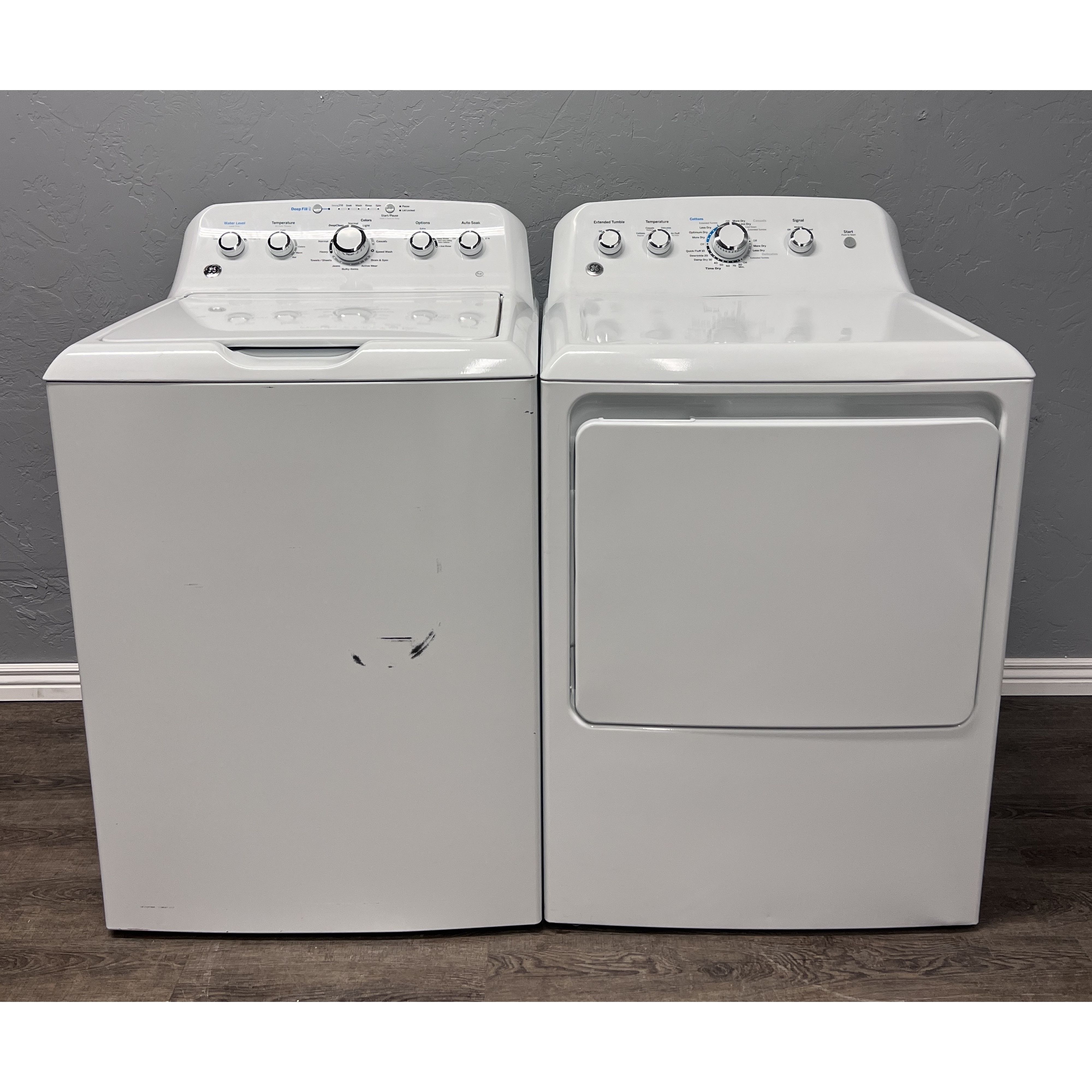 GE 4.5 Cu. Ft. Washer GTW465ASN1WW & 7.2 Cu. Ft. Gas Dryer GTD42GASJ0WW