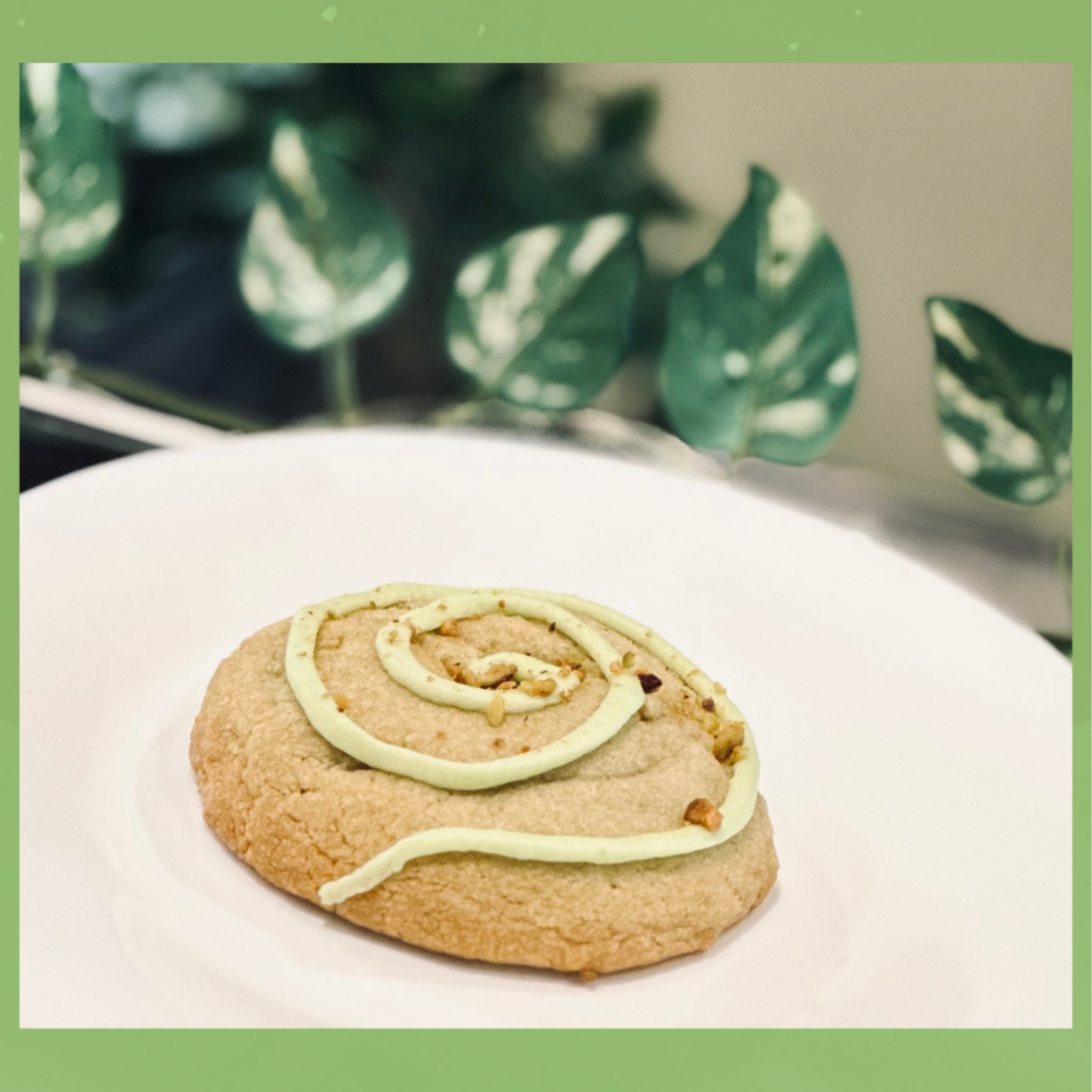 Vegan Pistachio Swirl Gourmet Cookie