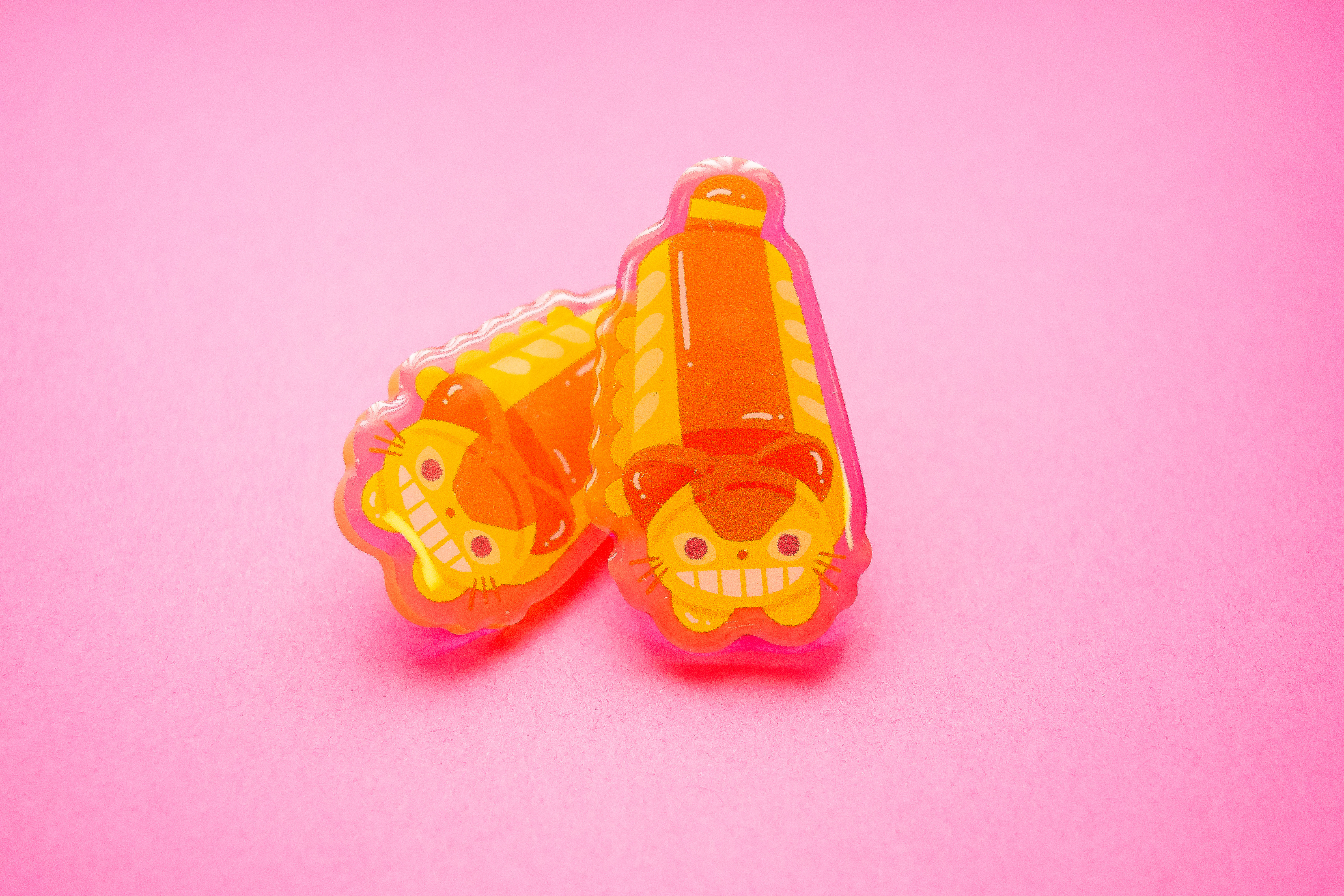 P12. Totoro Bus Cake Pin