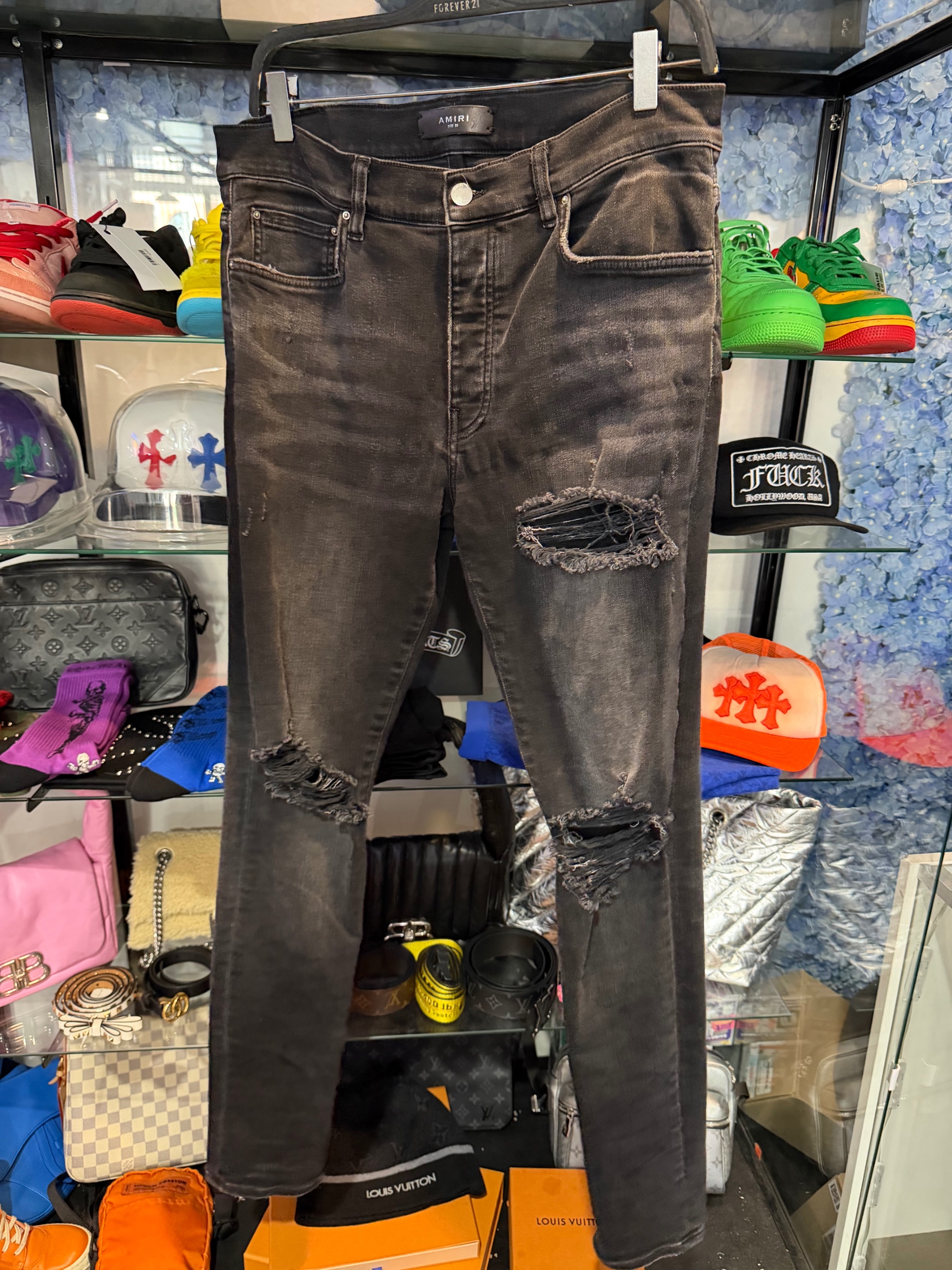 AMIRI Black MX1 Jeans ( USED )