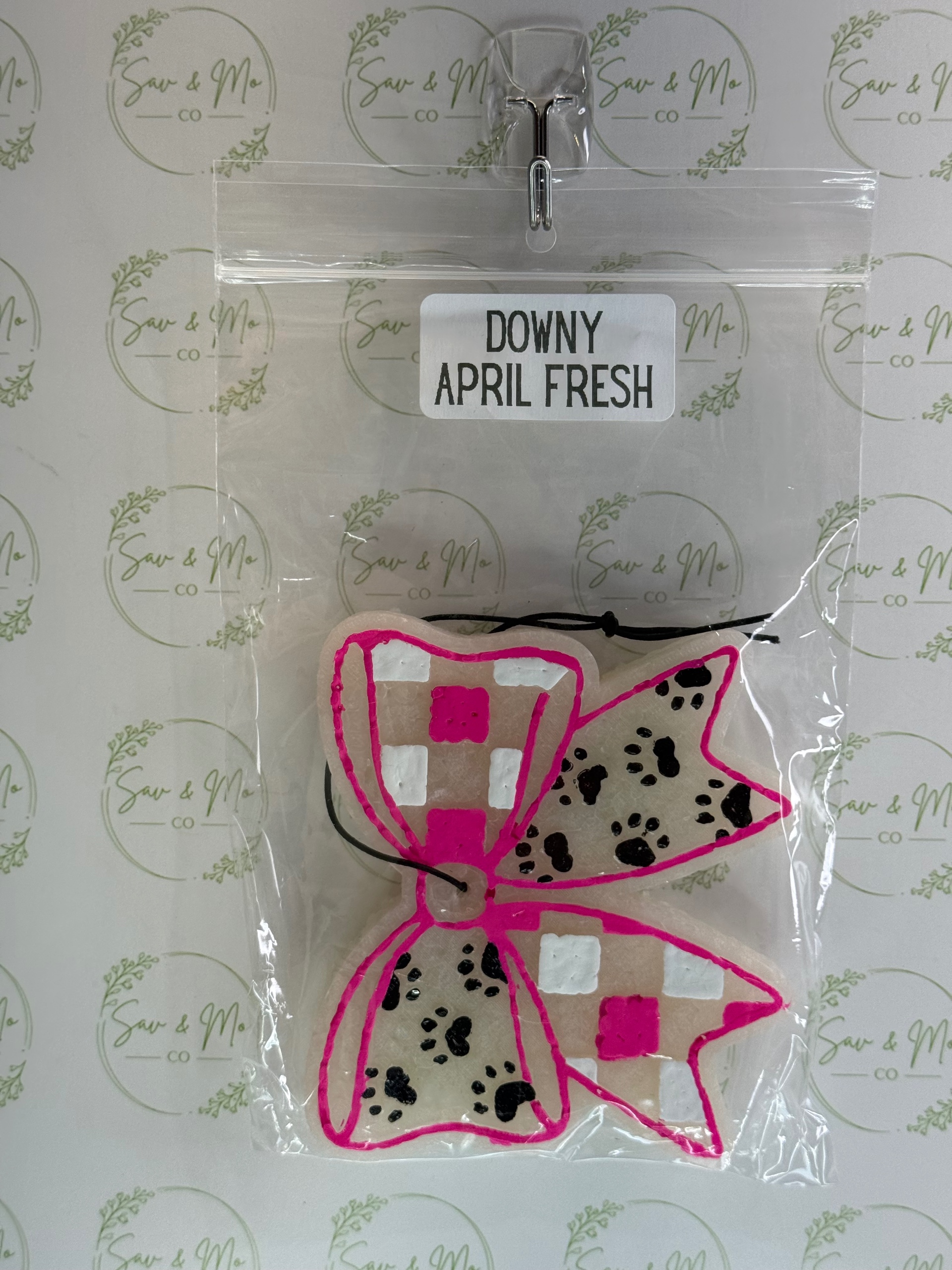 Paw Print Bow Freshie