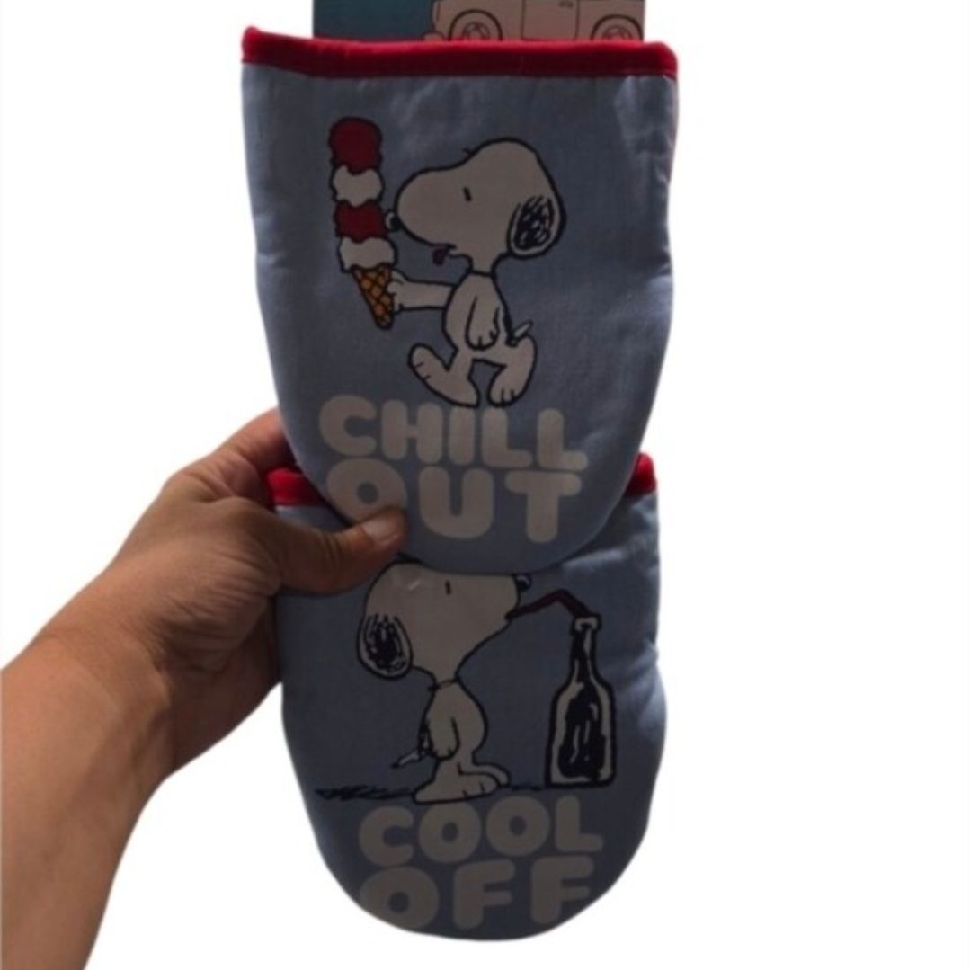 Peanuts 2-pack Mini Oven Mitt Set Chill Out Cool Off